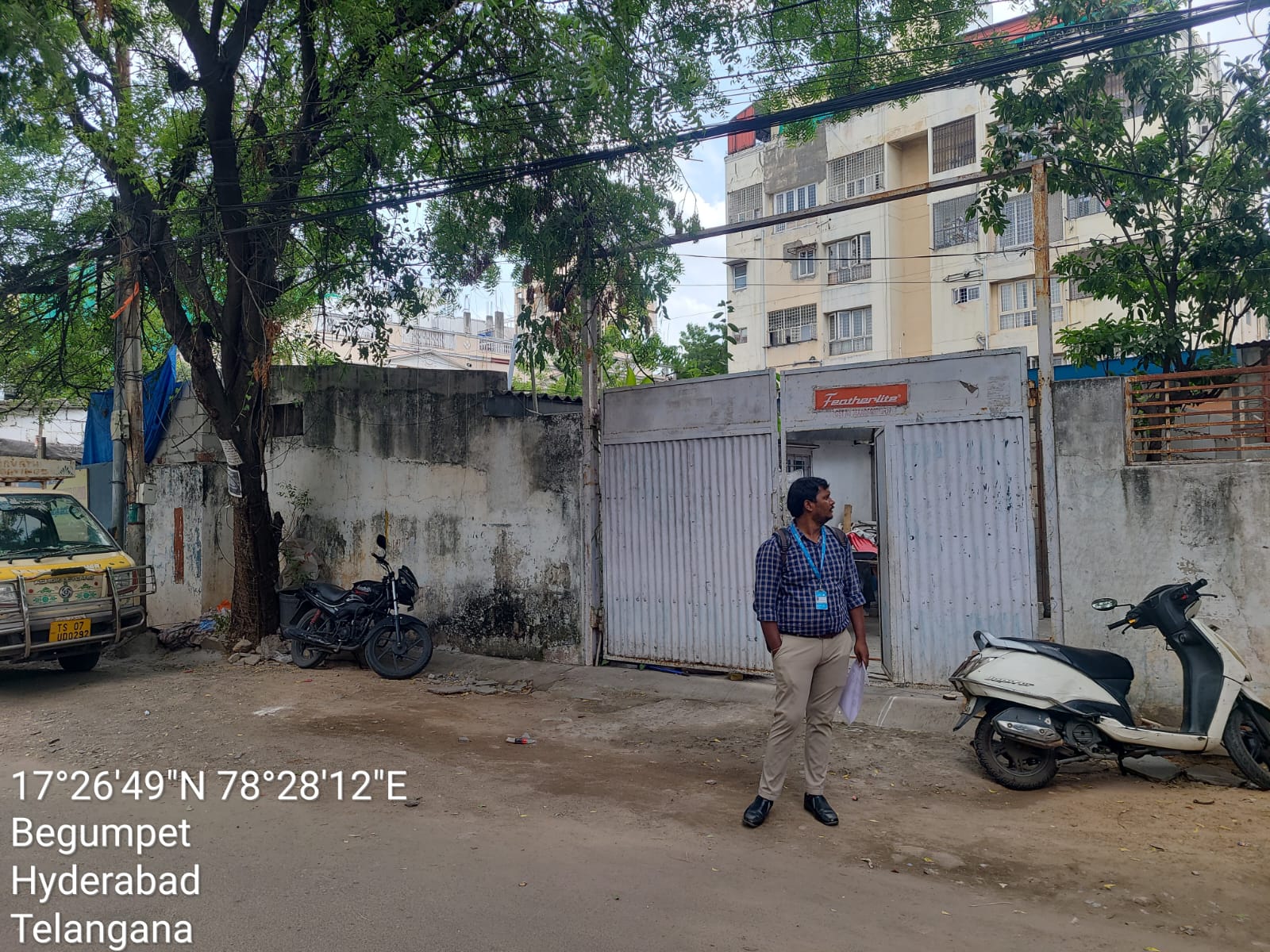 400 square yard Plot for sale in BEGUMPET Hyderabad