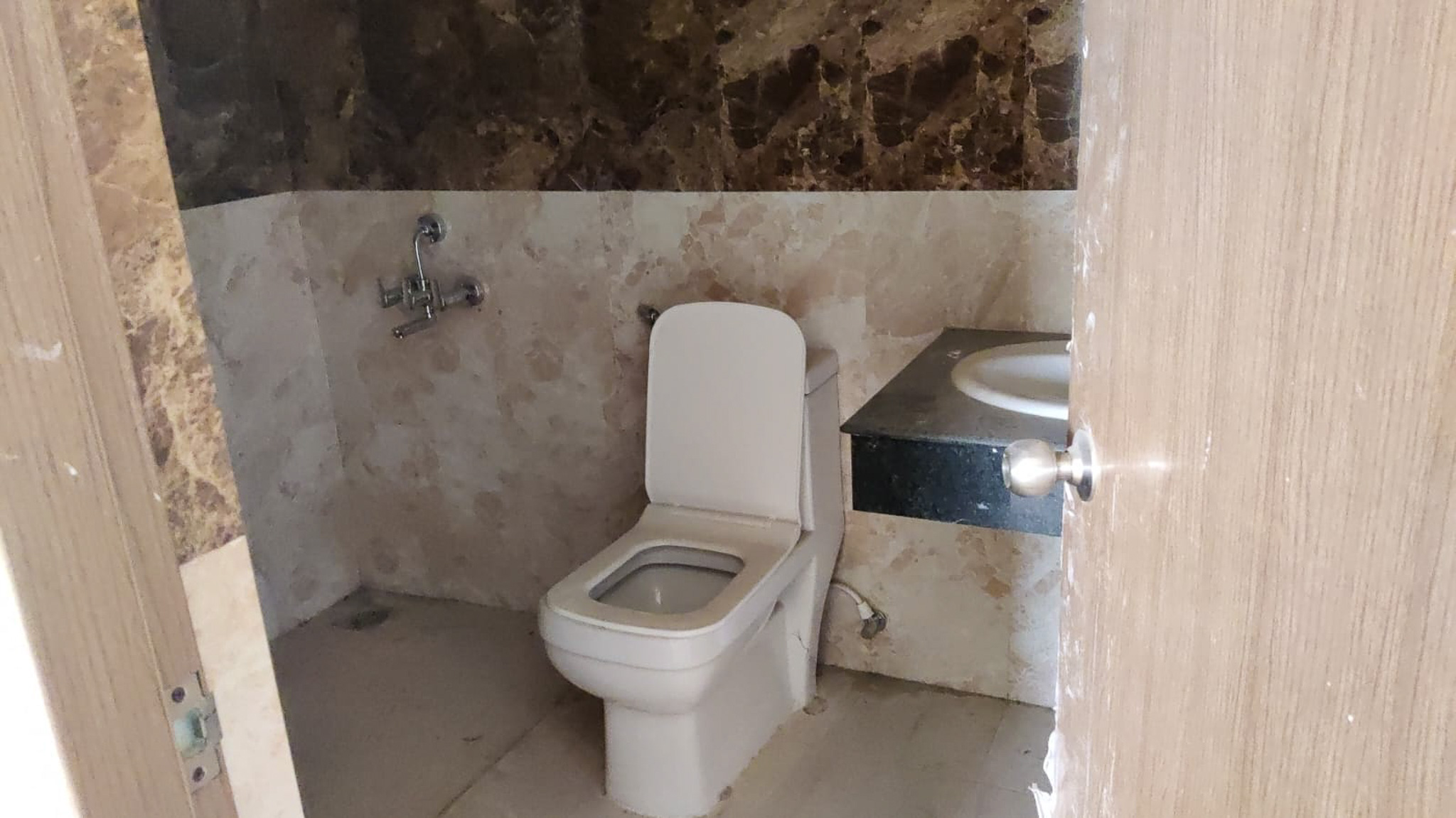 1186.29 square feet Flat for sale in ZUARI GARDEN CITY, Srirangapatna Srirangapatna — photo 1