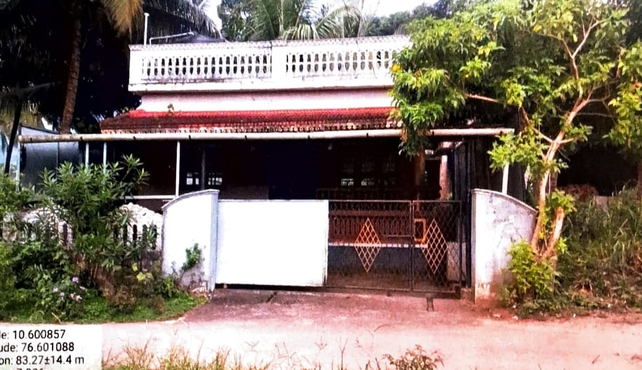 1000 square feet Individual House for sale in NEMMARA Ayilur, Nemmara