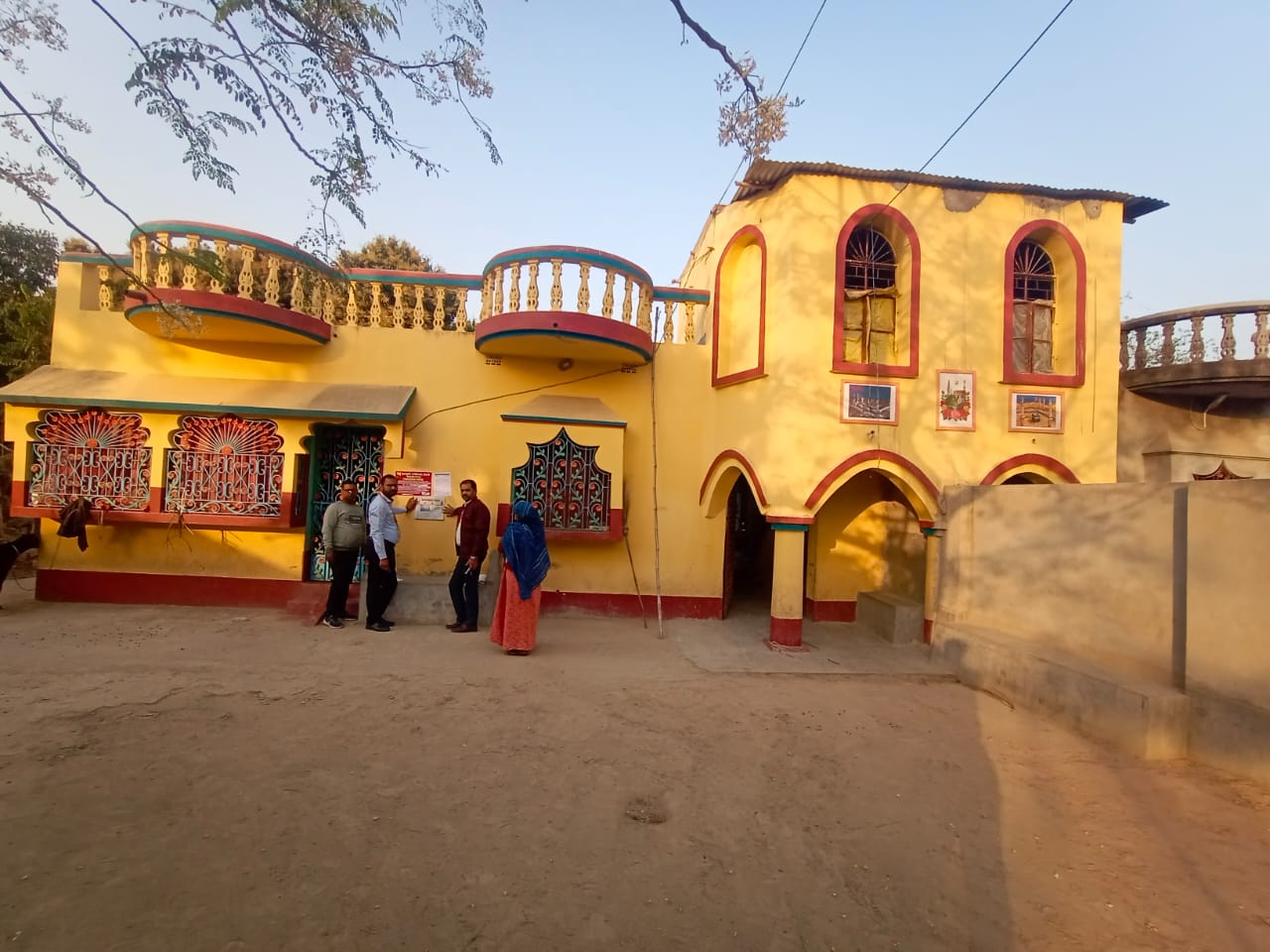 Individual House for sale in Berhampore