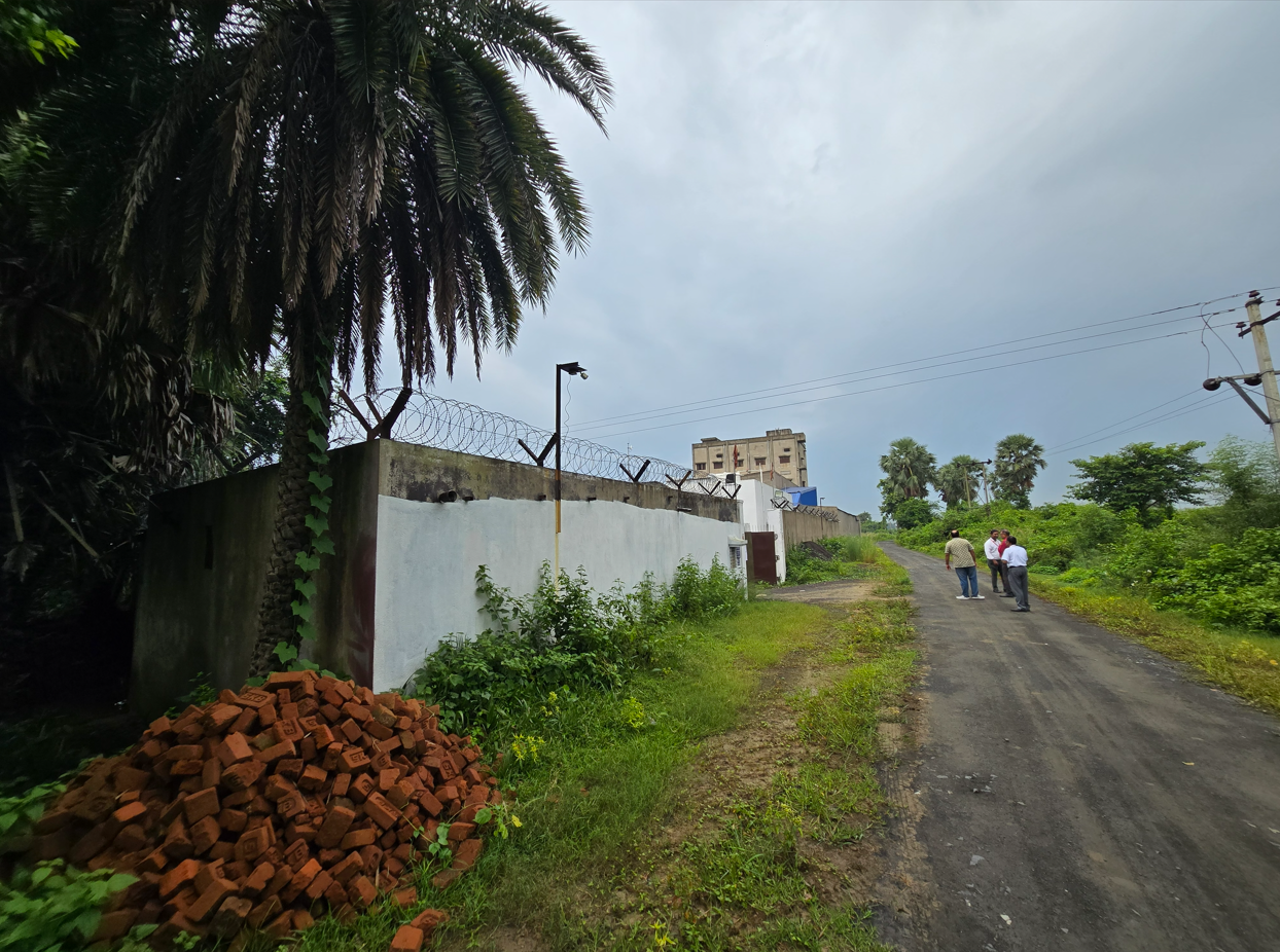 Industrial Plot with Factory Building for sale in BARTORIA MORE, VILL-GOALADHI, PO+PS-NETURIA, KARKHANA, DIST PURULIA Adra — photo 5