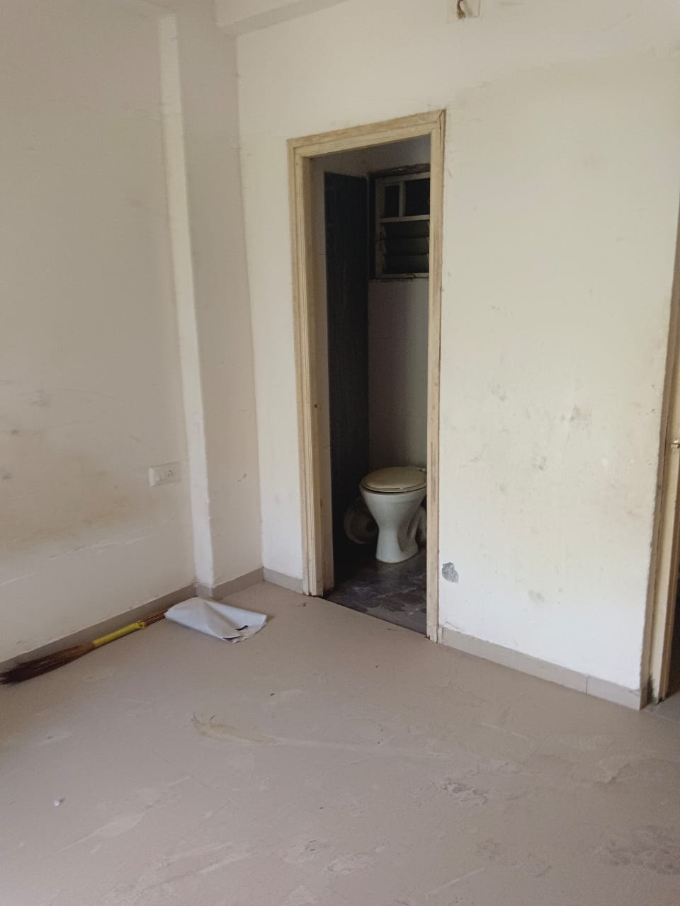 60.96 square meter Flat for sale in Mahemdabad