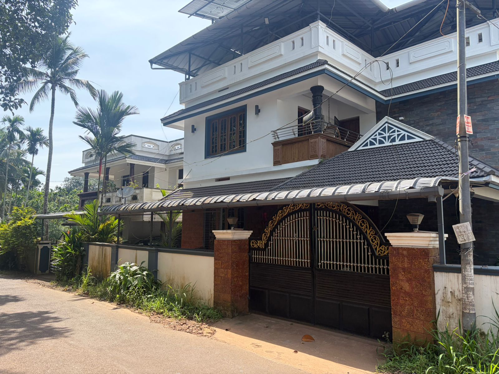 1900 square feet Individual House for sale in Kanayannur