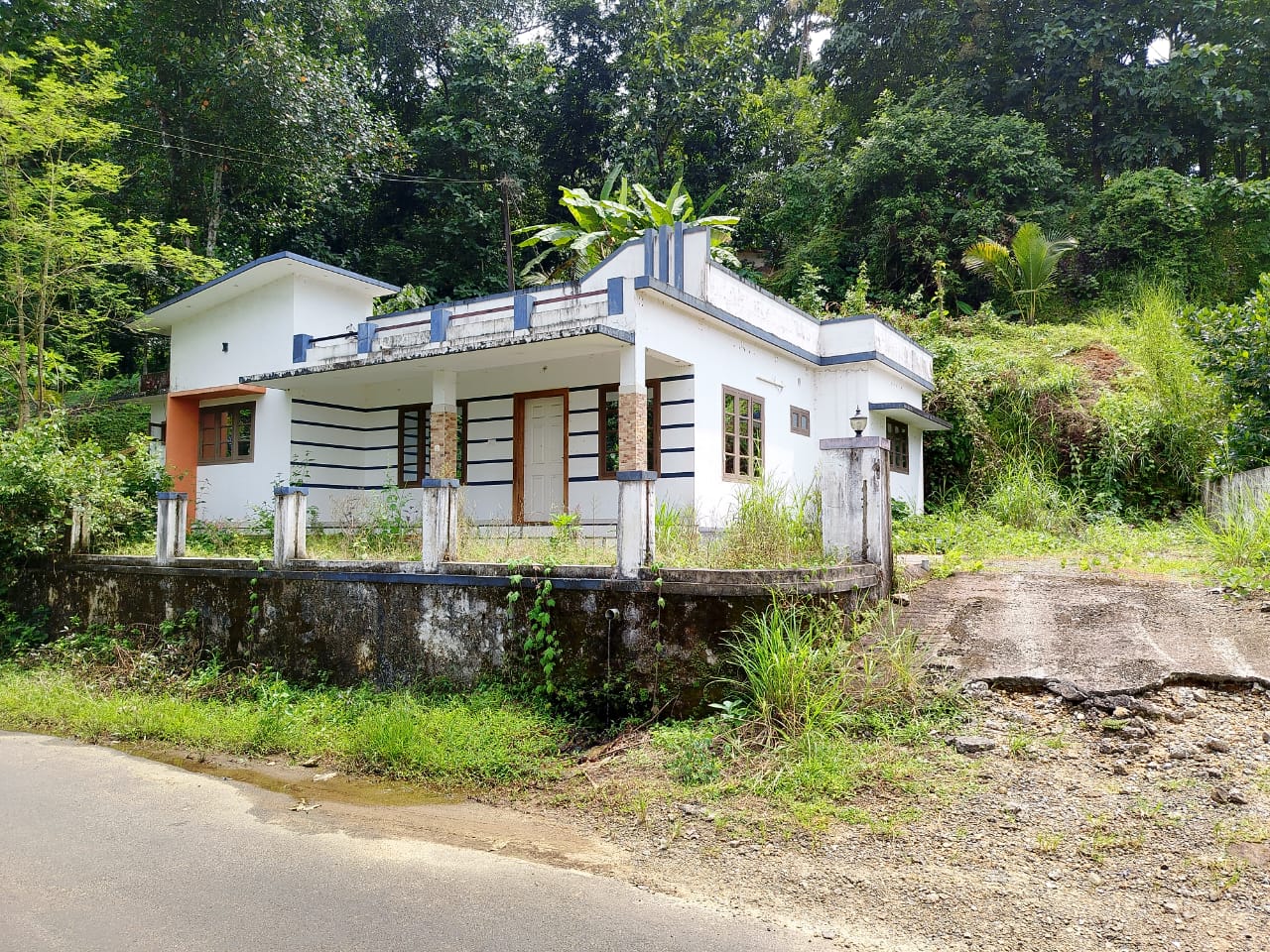 Individual House for sale in Thodupuzha