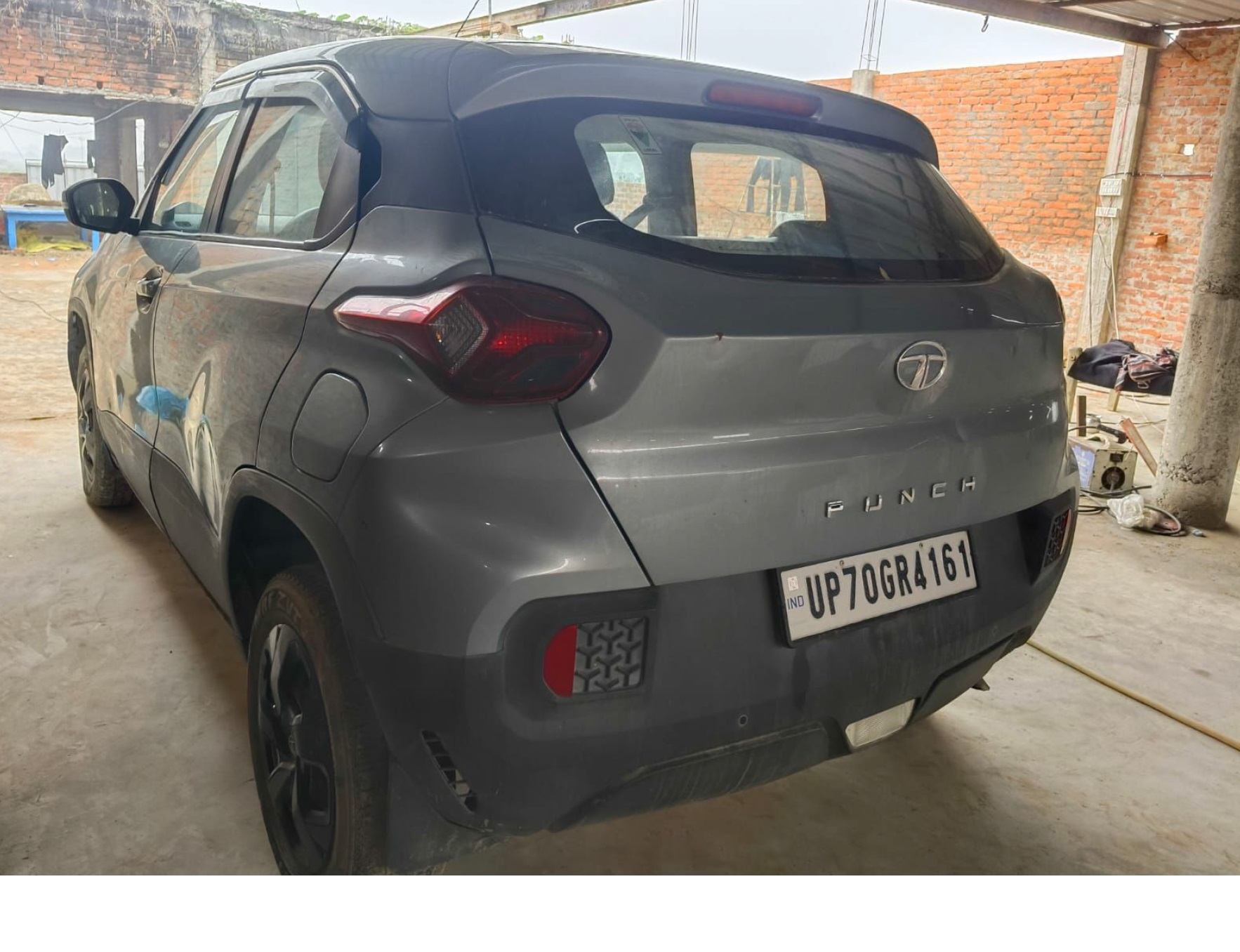 2023 Tata Punch Adventure MT SUV 59900 km 3 years for sale in ---- Handia — photo 2