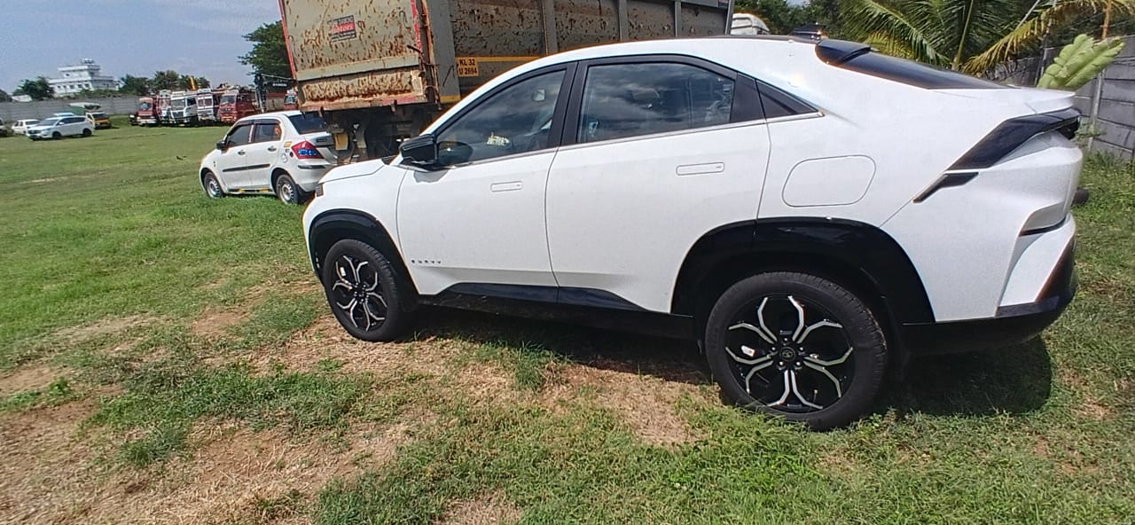 2024 Tata Curvv Accomplished+ SUV 8377 km 2 years for sale in S M P YARD Mysuru — photo 2