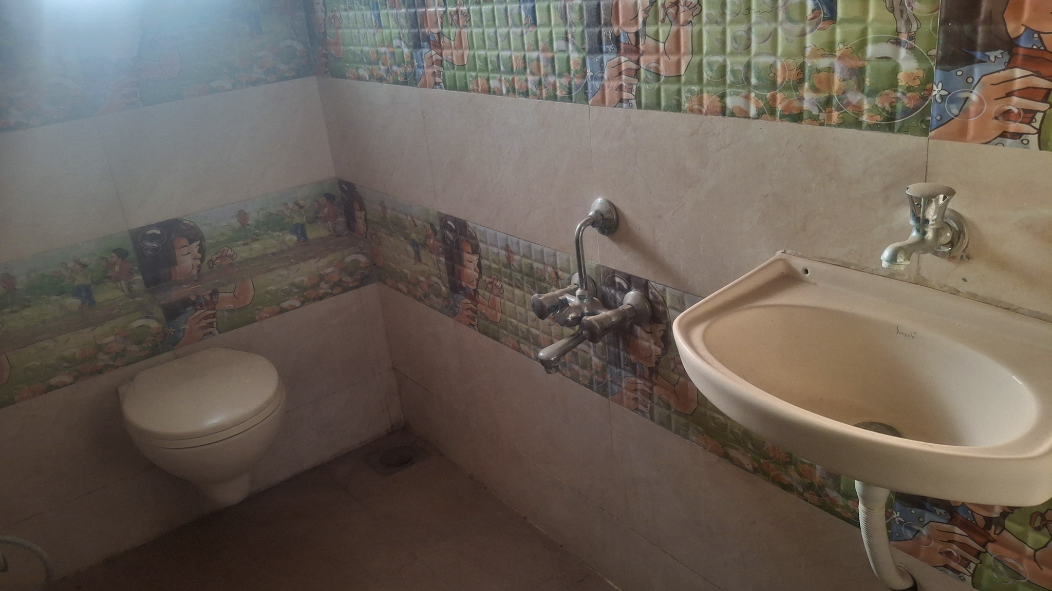 330 square feet Flat for sale in gorwa Vadodara — photo 17