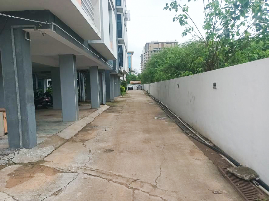 4360 square feet Flat for sale in CRYSTAL WHITE, BHAYLI VADODARA Vadodara