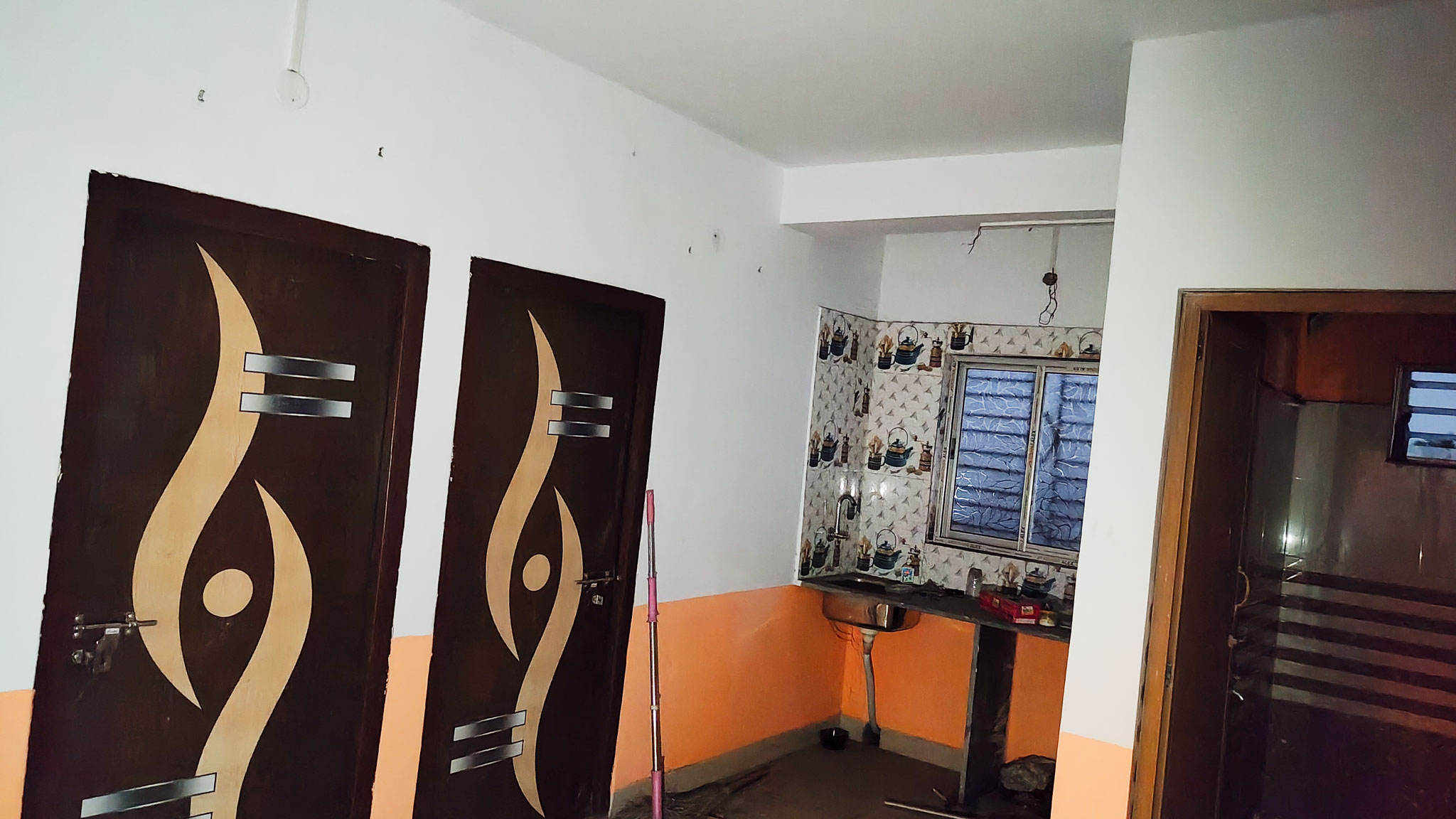 750 square feet Flat for sale in Liluah Chamrail — photo 6