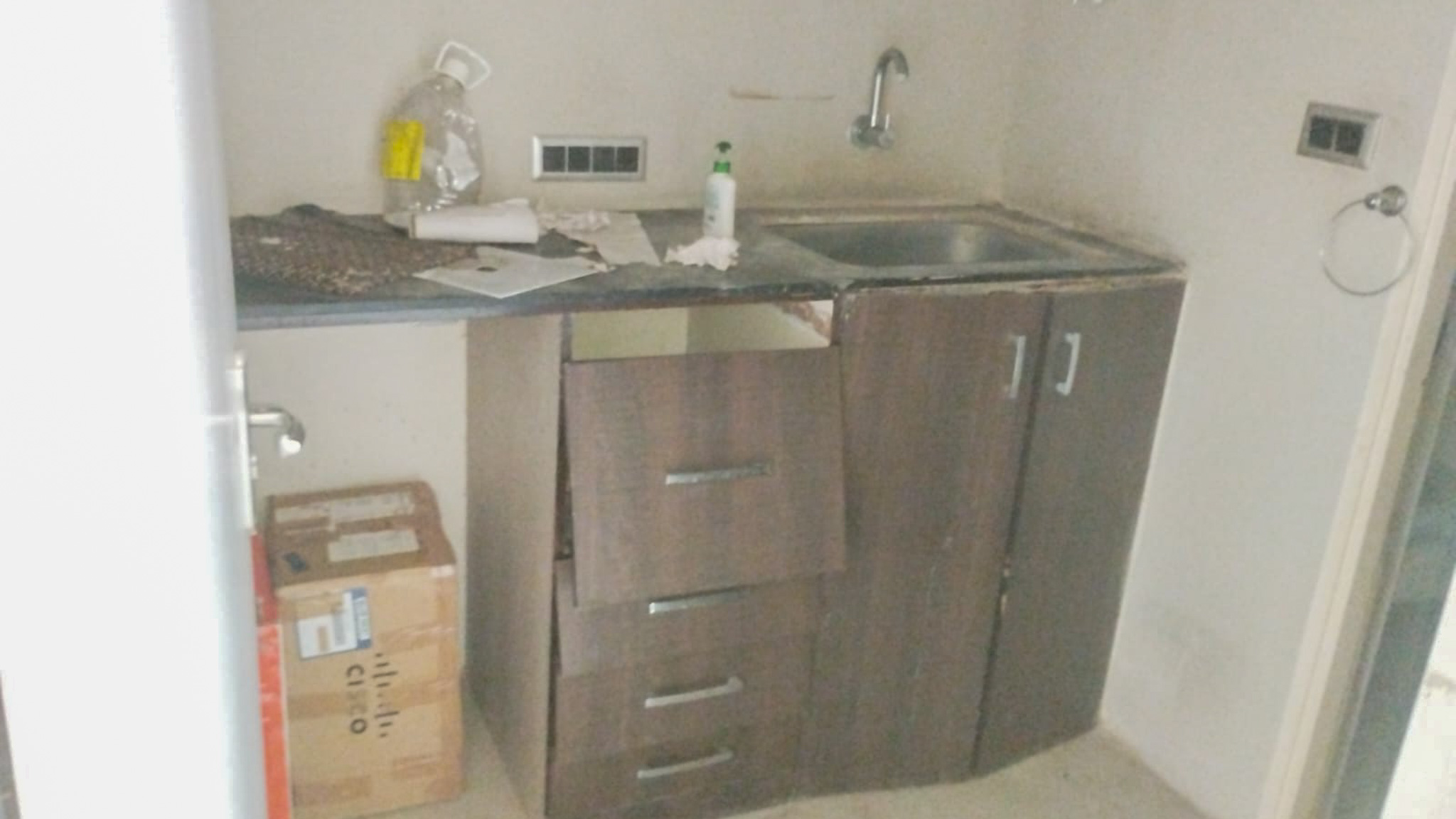 957 square feet Office for sale in Ahmedabad — photo 12