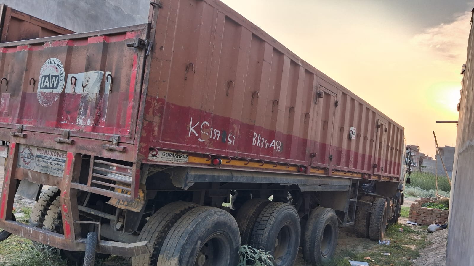 MAHINDRA & MAHINDRA BLAZO TRUCK RC NO.BR28GA9340 for sale in Gorakhpur — photo 3