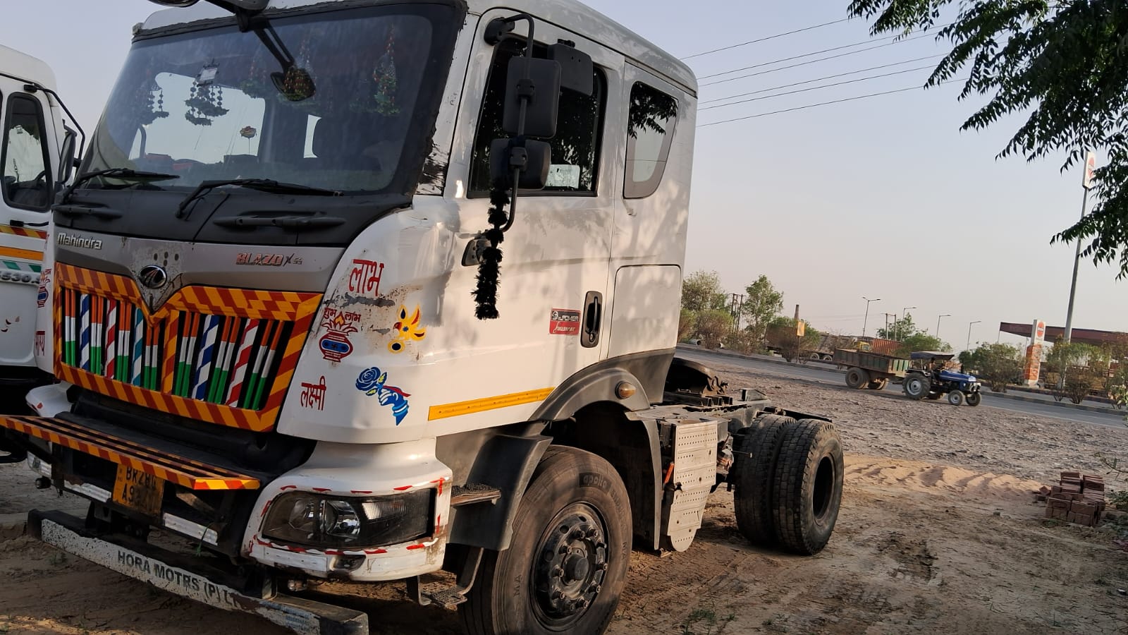 MAHINDRA & MAHINDRA BLAZO TRUCK RC NO.BR28GA9341(WITHOUT TRAILLER) for sale in Gorakhpur — photo 3