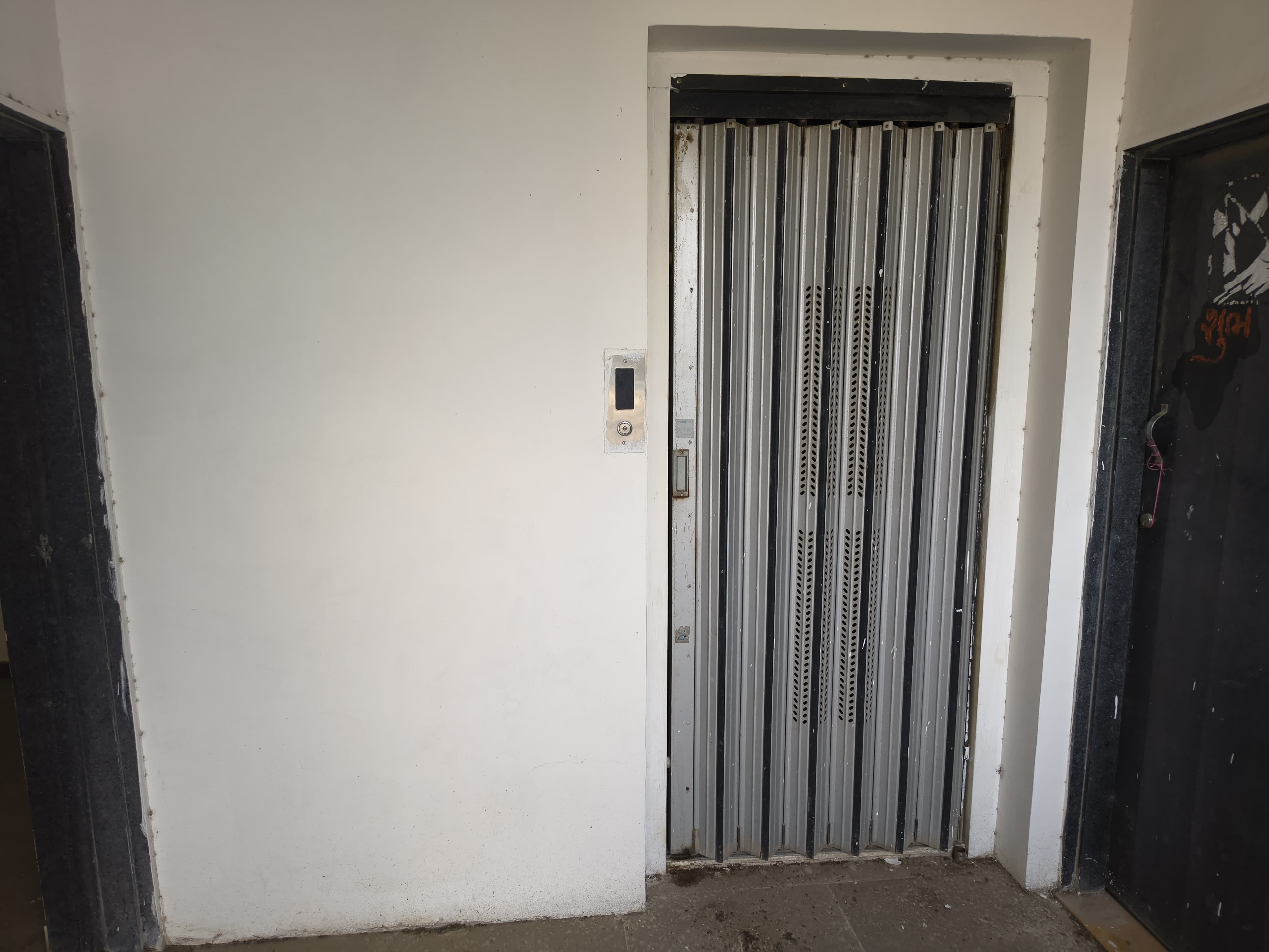 Flat for sale in ASHOPALAV PARK-2, ROLEX ROAD, KOTHARIYA ROAD, RAJKOT Kothariya — photo 16