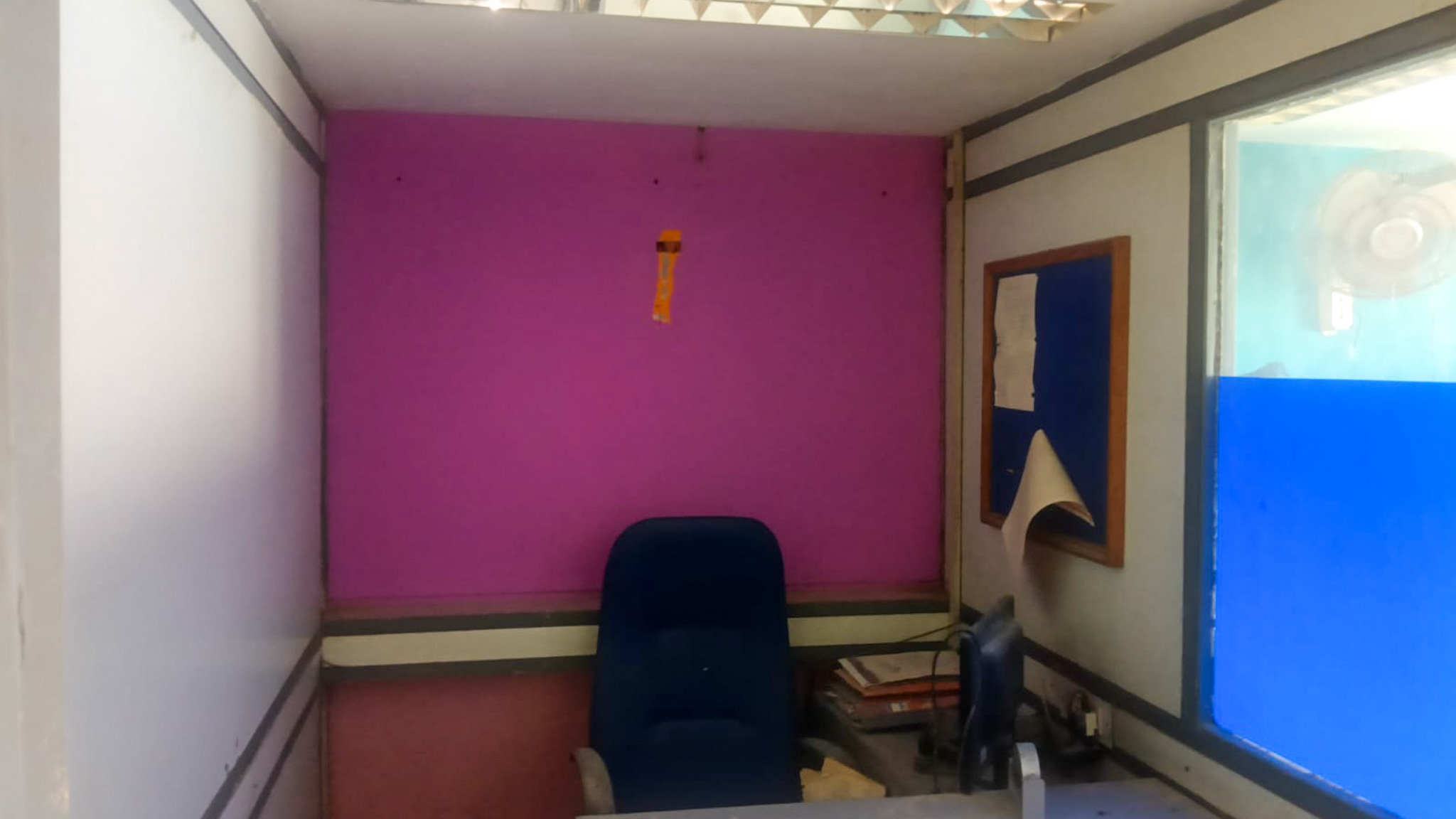 860.04 square feet Office for sale in URBAN Ahmedabad — photo 9