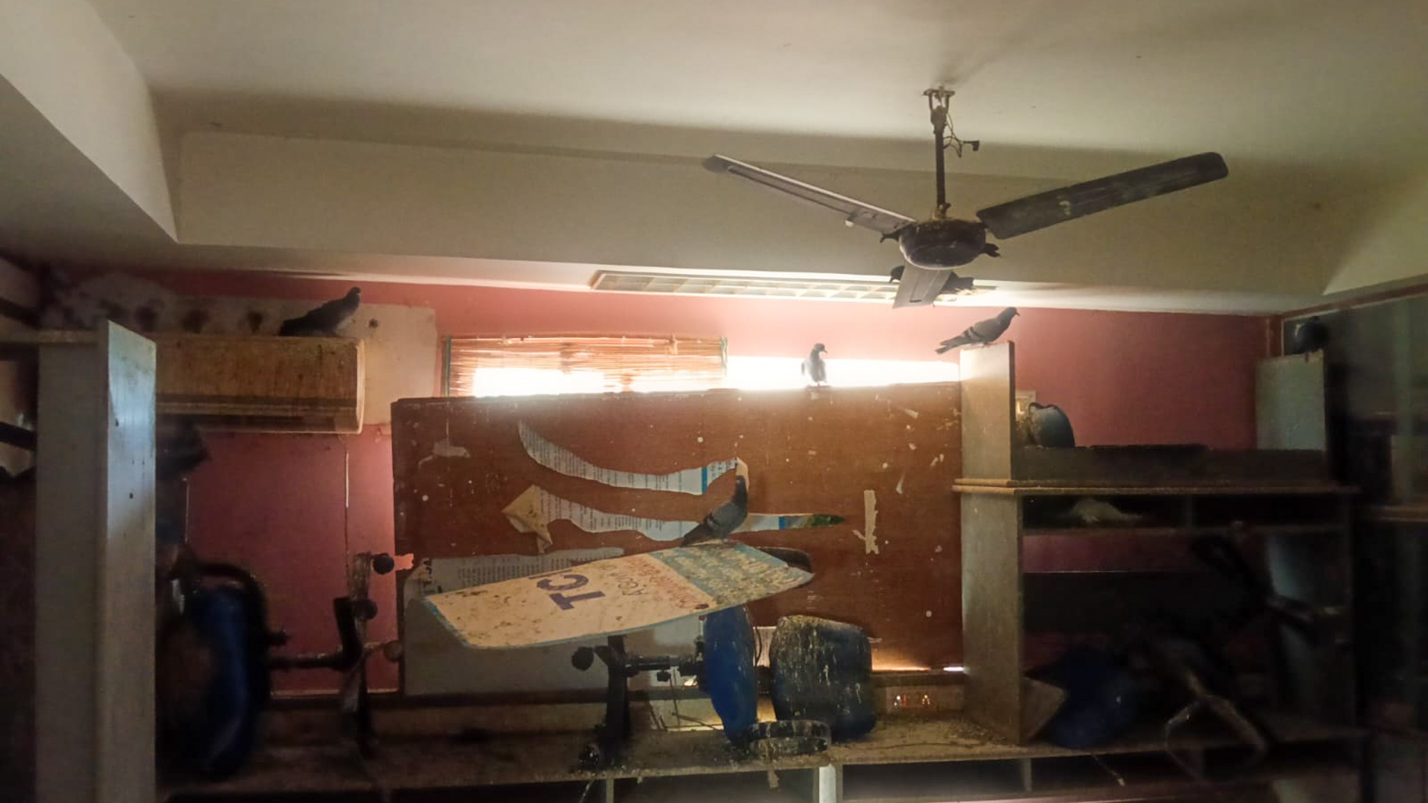 860.04 square feet Office for sale in URBAN Ahmedabad — photo 3
