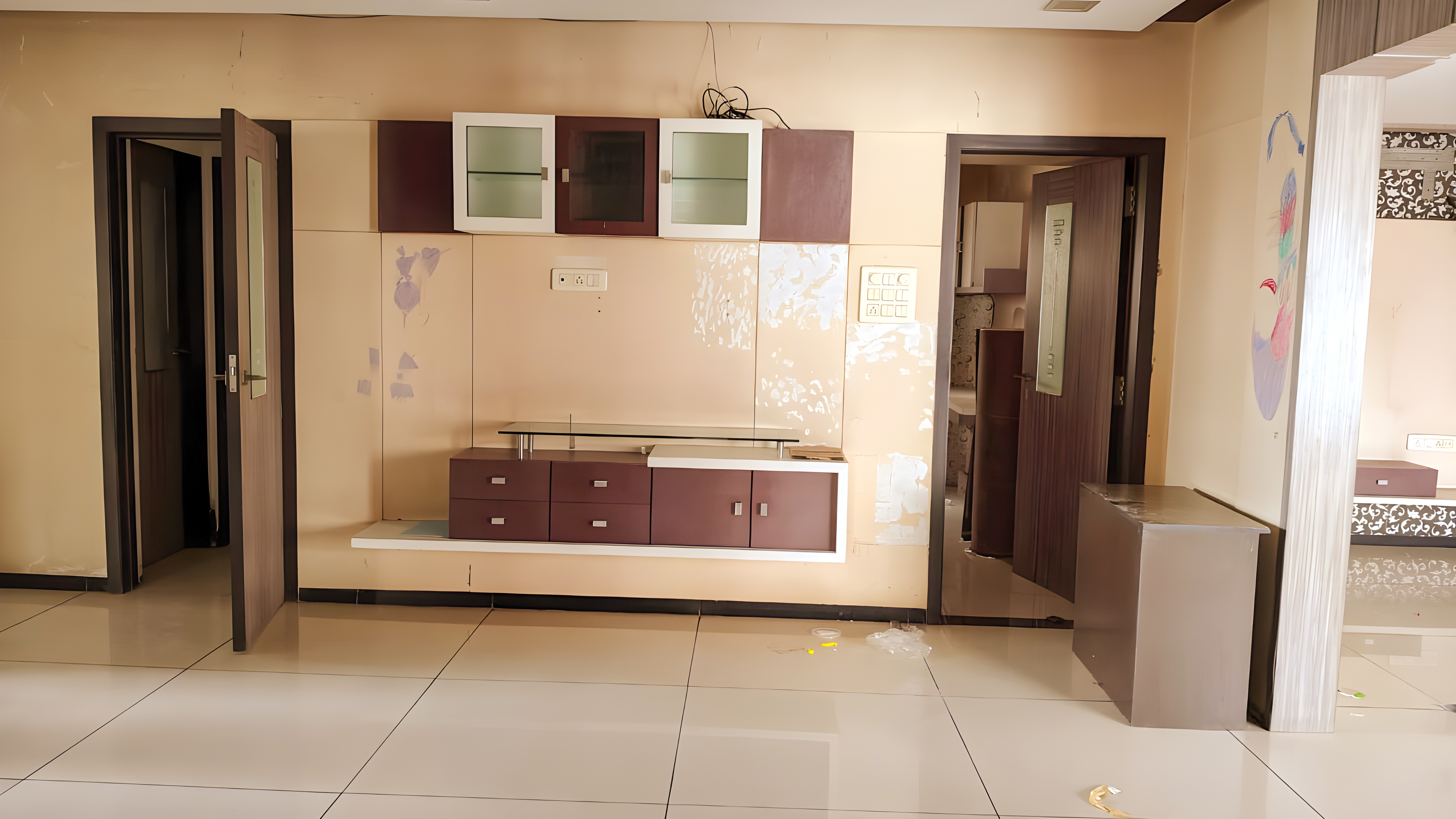 1833 square feet Flat for sale in Surat — photo 3
