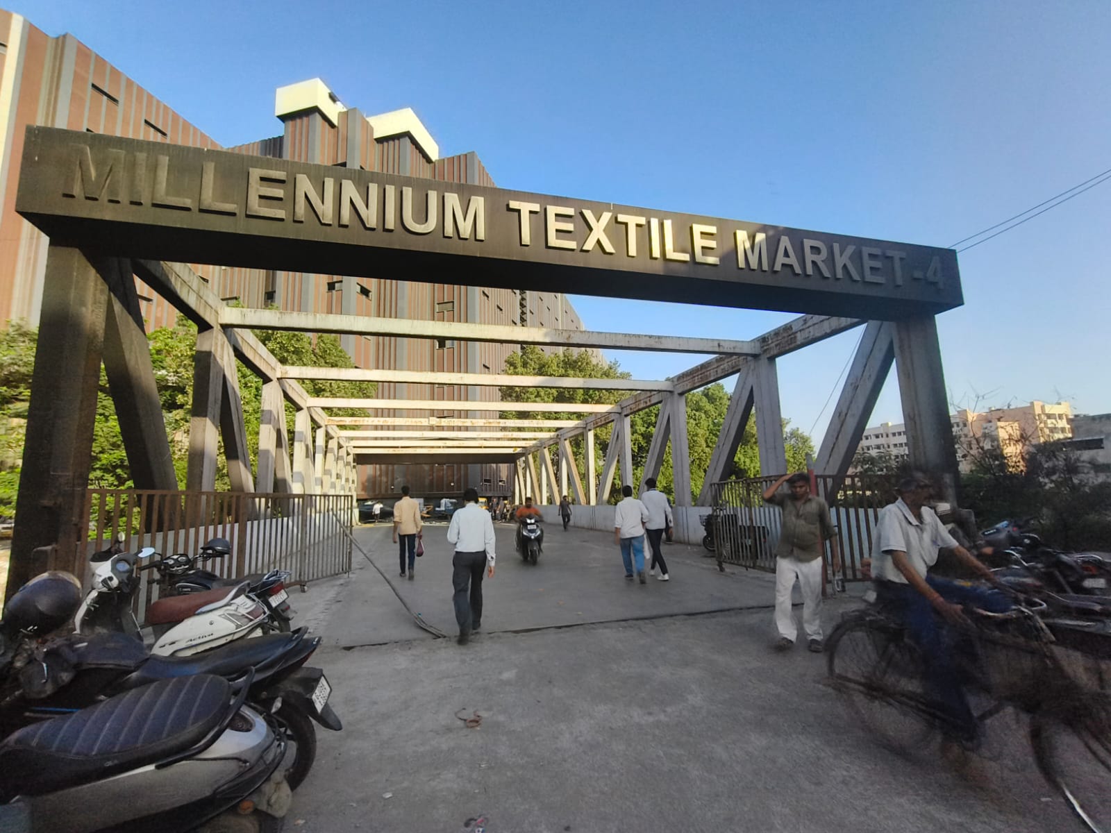 115.18 square meter Shops for sale in Surat