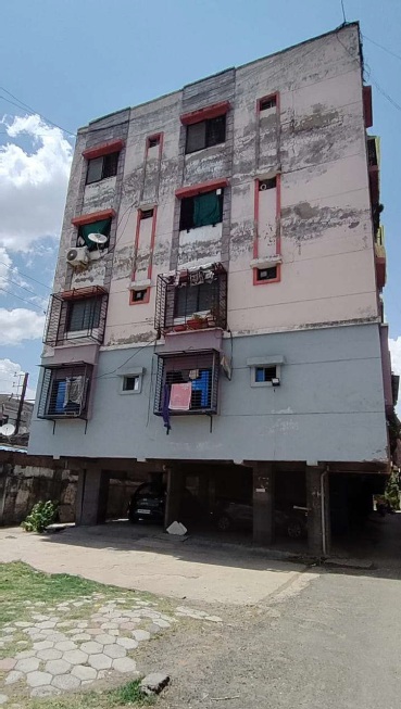835 square feet Flat for sale in Indore