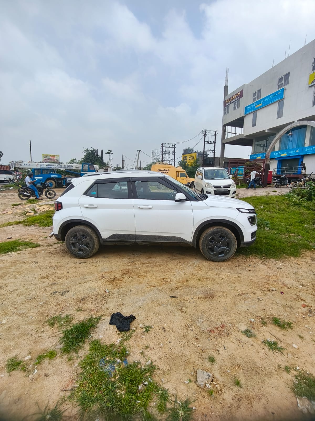 2023 Hyundai Venue S 1.2 Petrol MT Compact SUV 18484 km 3 years for sale in PRK Recovery Agency Bhagalpur — photo 1