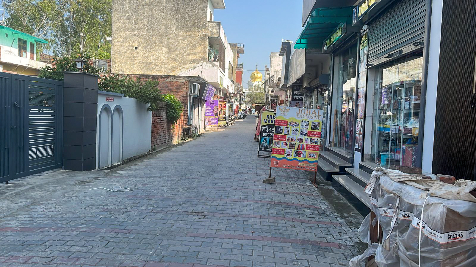 30.5 square yard Shops for sale in NEAR POLICE STATION THANACHAPPAR Mustafabad
