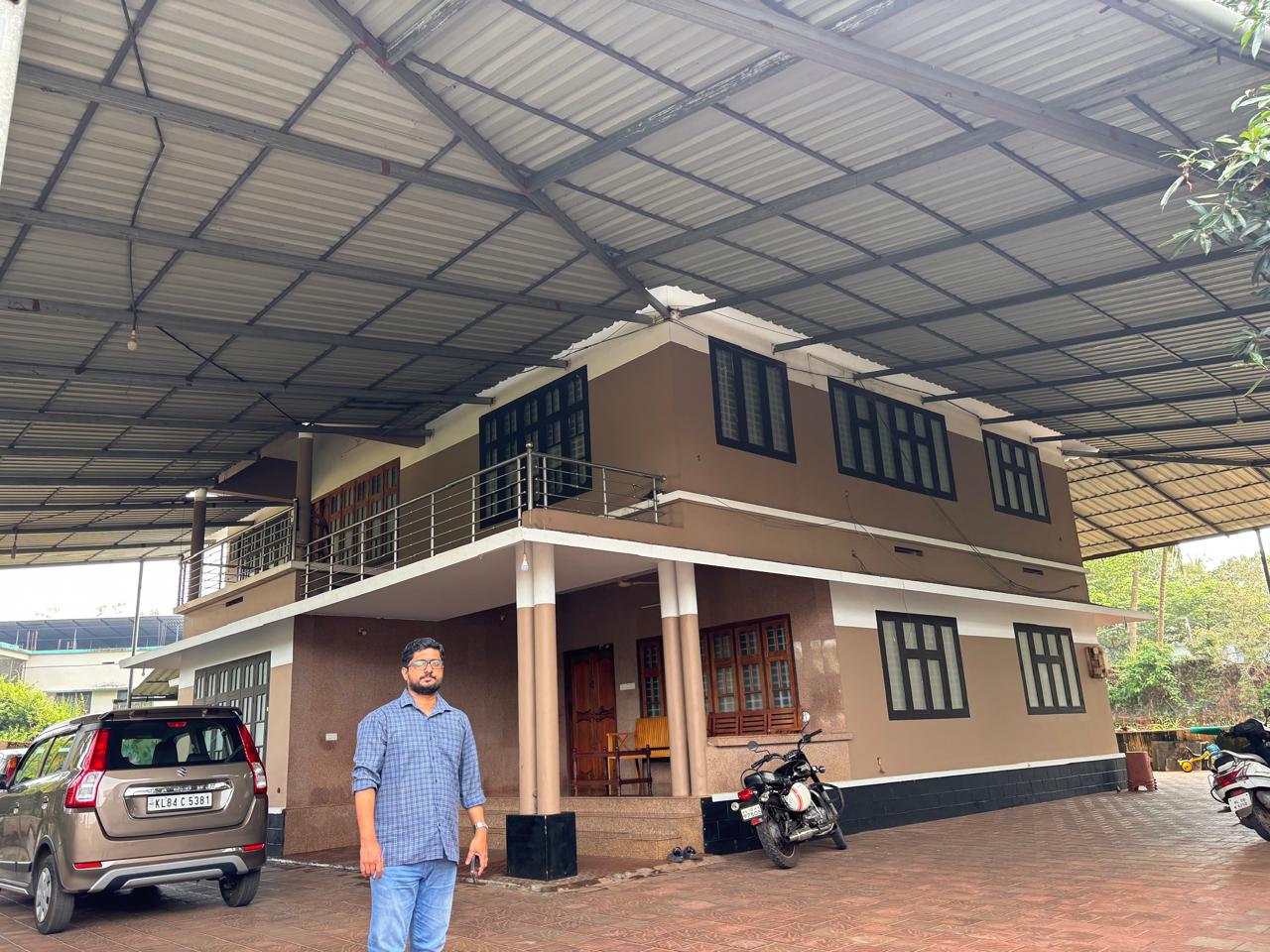 2950 square feet Individual House for sale in Kondotty