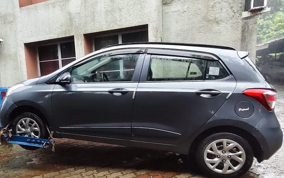 2018 Hyundai Grand i10 NIOS Sportz 1.2 Petrol MT Hatchback 83414 km 8 years for sale in SAM ENTERPRISES Kalady — photo 2