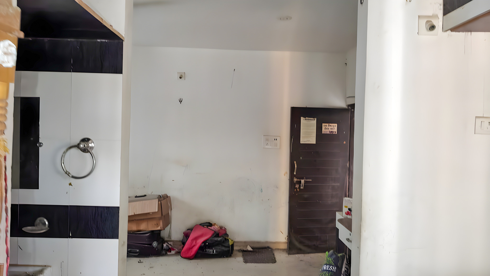 Flat for sale in Surat — photo 5
