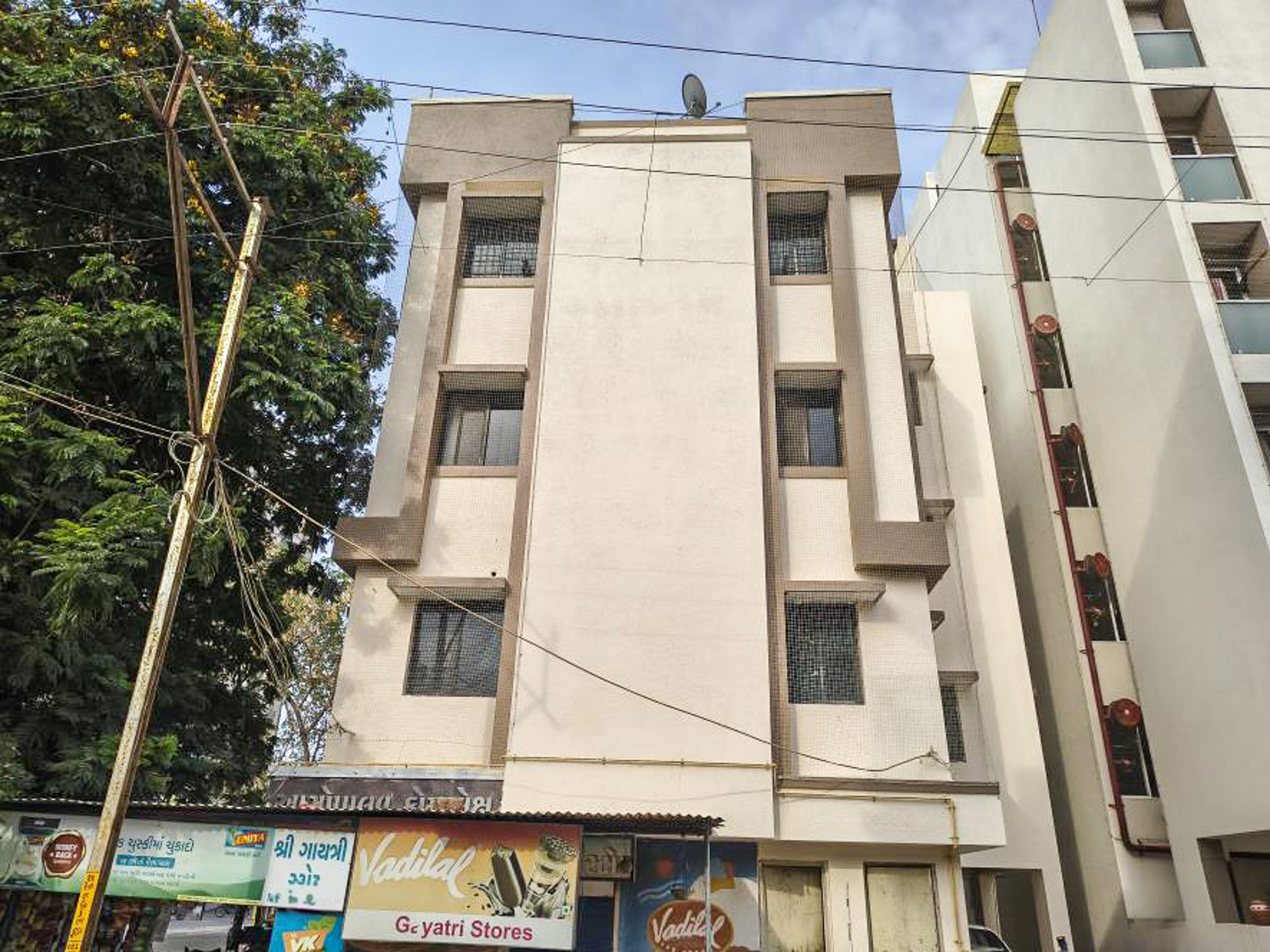 3 BHK Flat for sale in Ashopalav Complex, Ambika Township, Urban Rajkot — photo 11