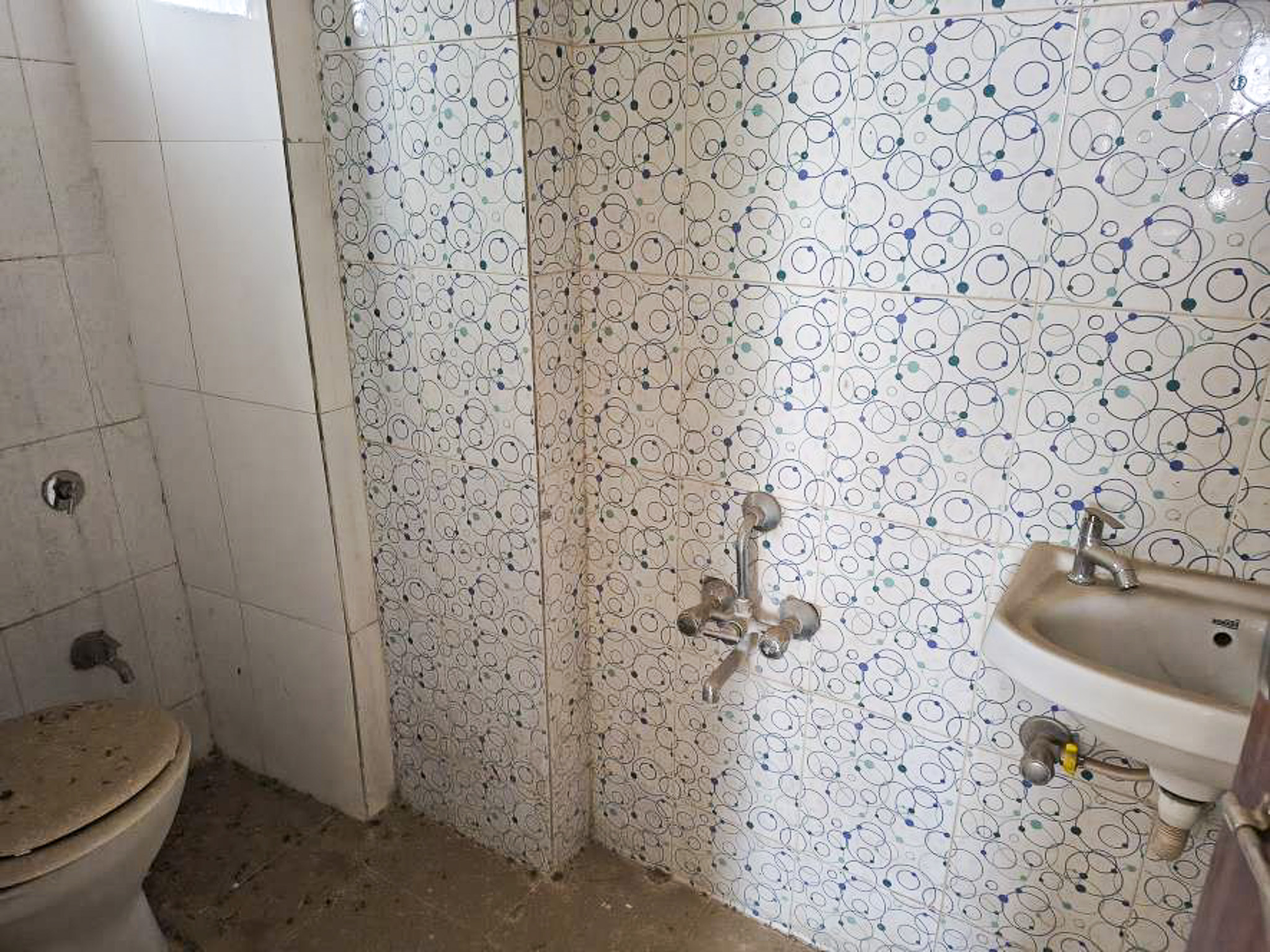 3 BHK Flat for sale in Ashopalav Complex, Ambika Township, Urban Rajkot