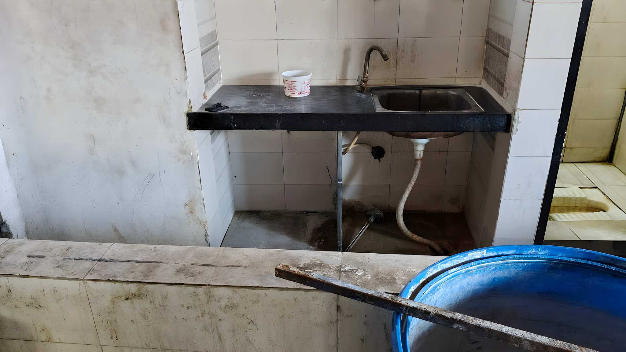 114.64 square meter Office for sale in Surat — photo 7
