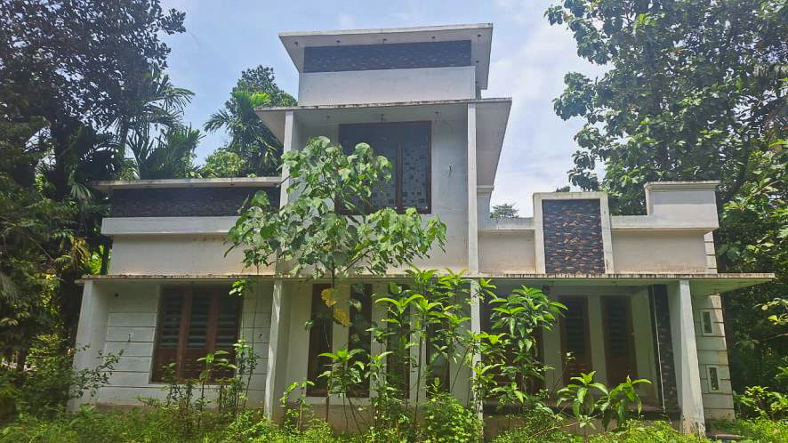 3 BHK Individual House for sale in Lekshmi Bhavan, Mulakuzha Chengannur — photo 7