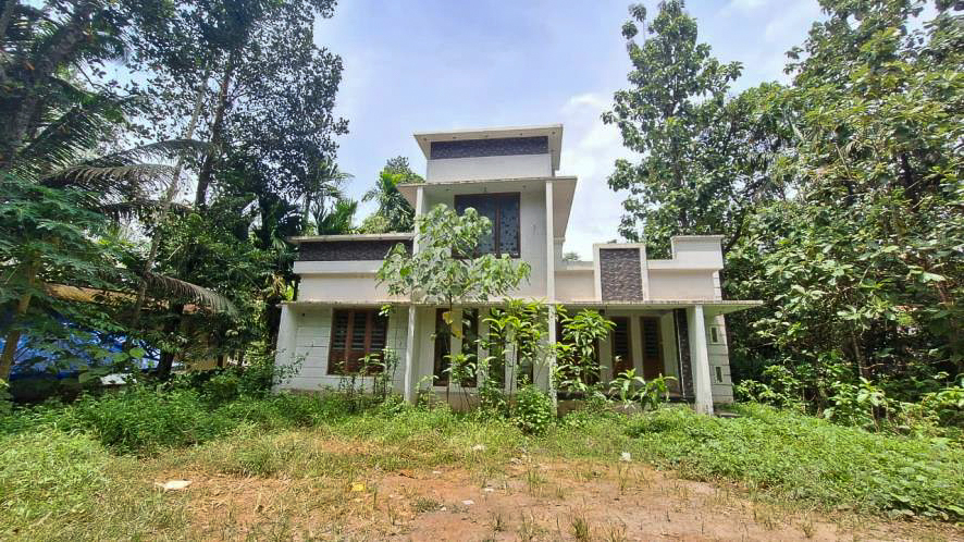 3 BHK Individual House for sale in Lekshmi Bhavan, Mulakuzha Chengannur — photo 10