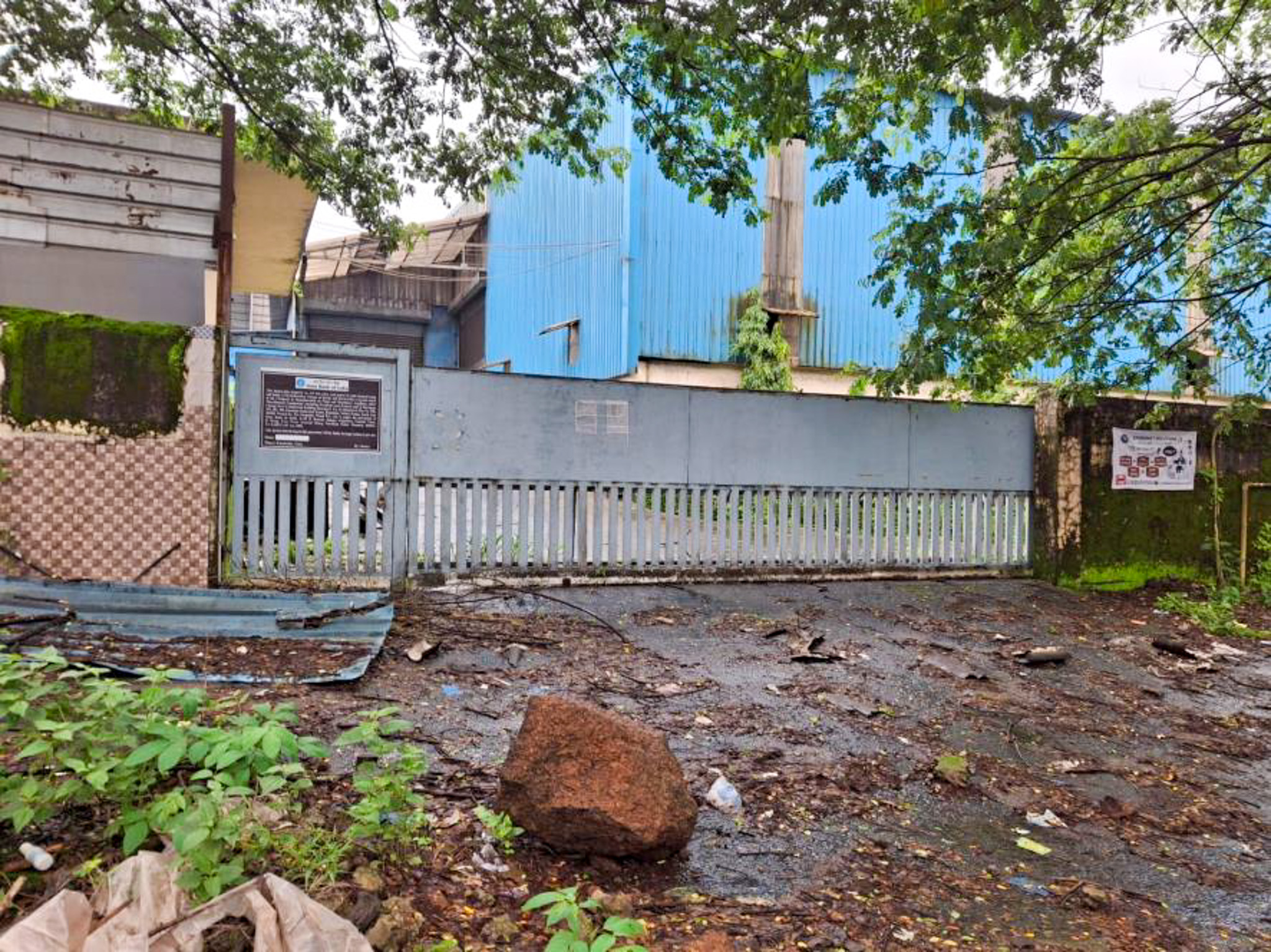 Industrial Plot with Factory Building for sale in Kundaim Merces