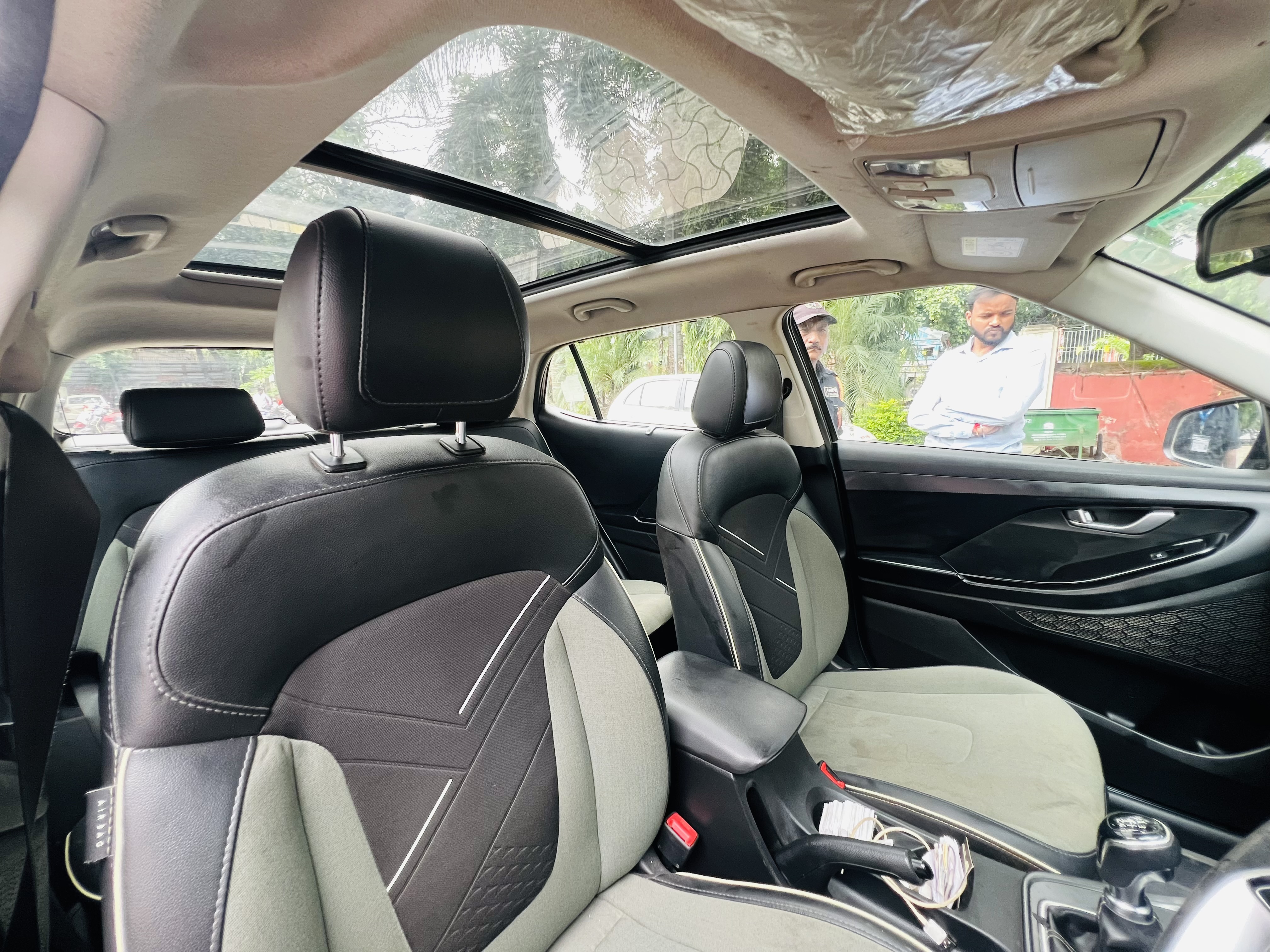 2023 Hyundai Creta S(O) 1.5 Petrol MT SUV 94284 km 3 years for sale in Indian Bank Zonal Office Nagpur Nagpur — photo 9