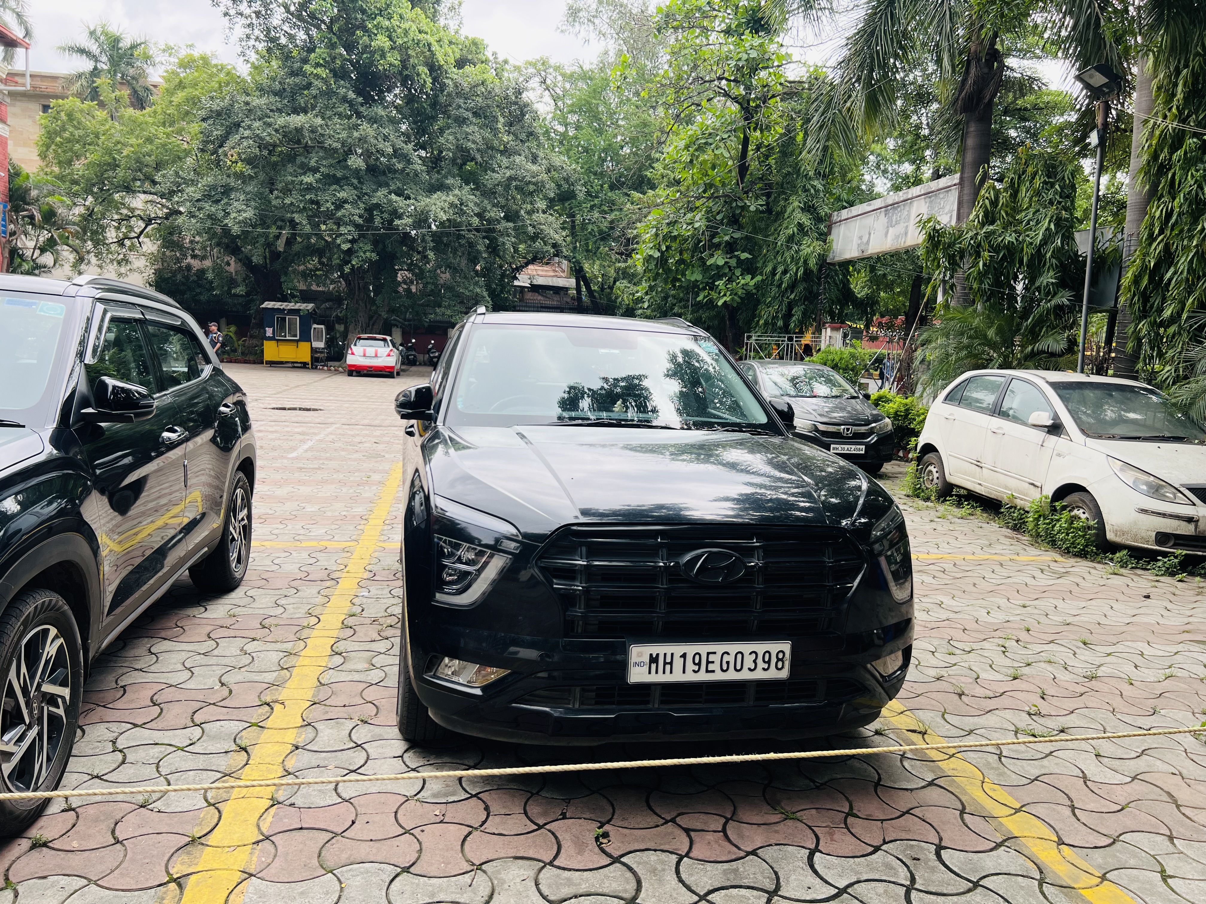 2023 Hyundai Creta S(O) 1.5 Petrol MT SUV 94284 km 3 years for sale in Indian Bank Zonal Office Nagpur Nagpur — photo 2