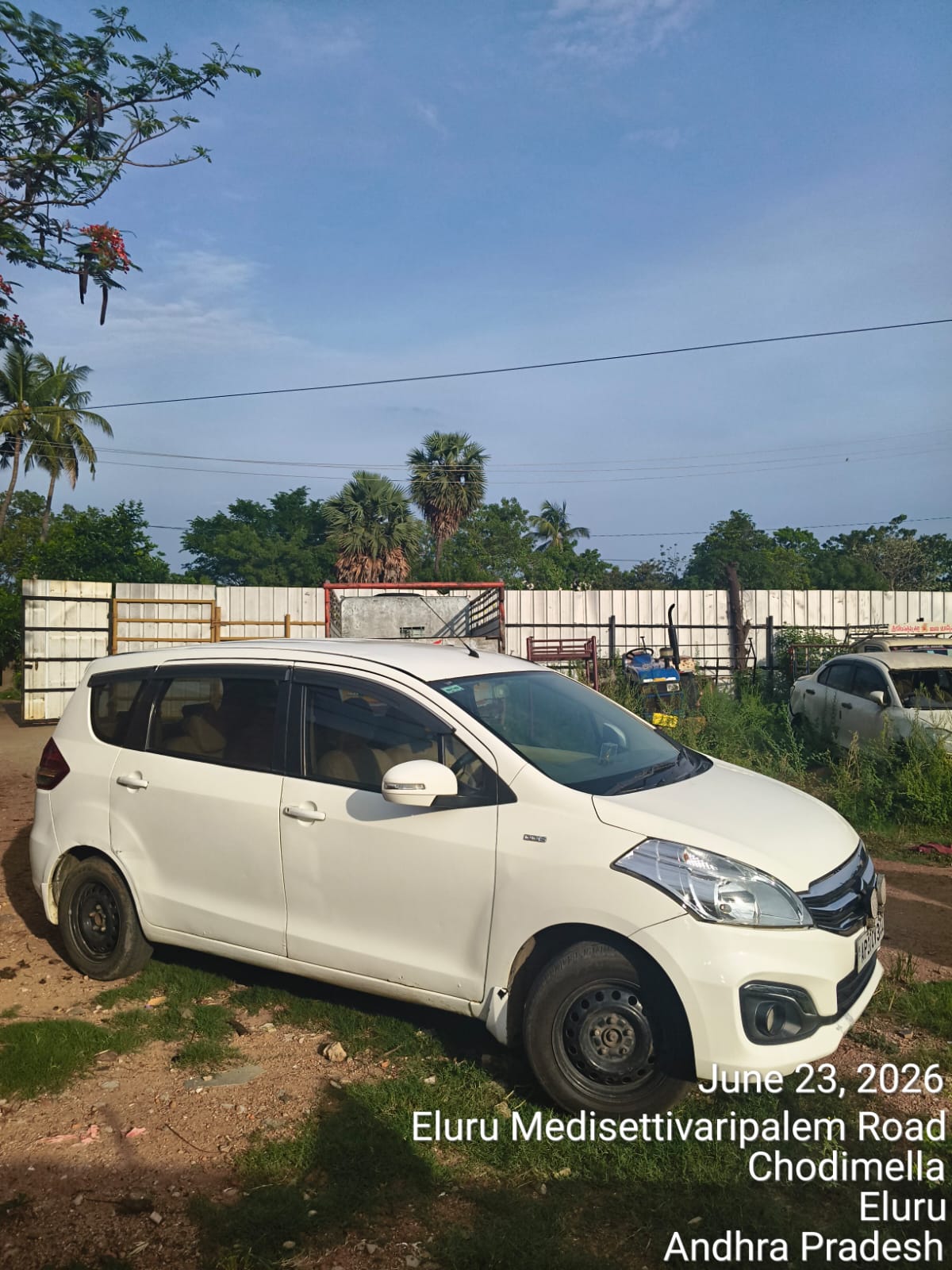 2016 Maruti Suzuki Ertiga VXi MPV 90000 km 9 years for sale in SBBS Stock Yard Eluru — photo 5