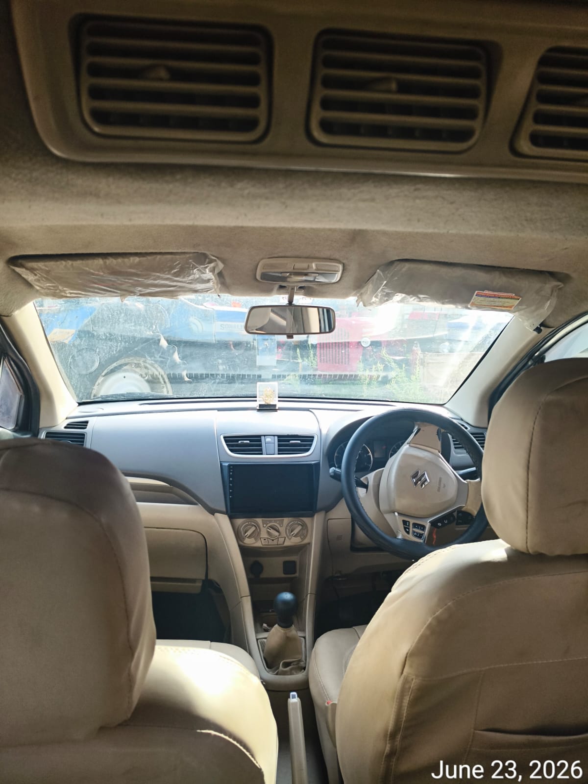 2016 Maruti Suzuki Ertiga VXi MPV 90000 km 9 years for sale in SBBS Stock Yard Eluru — photo 7