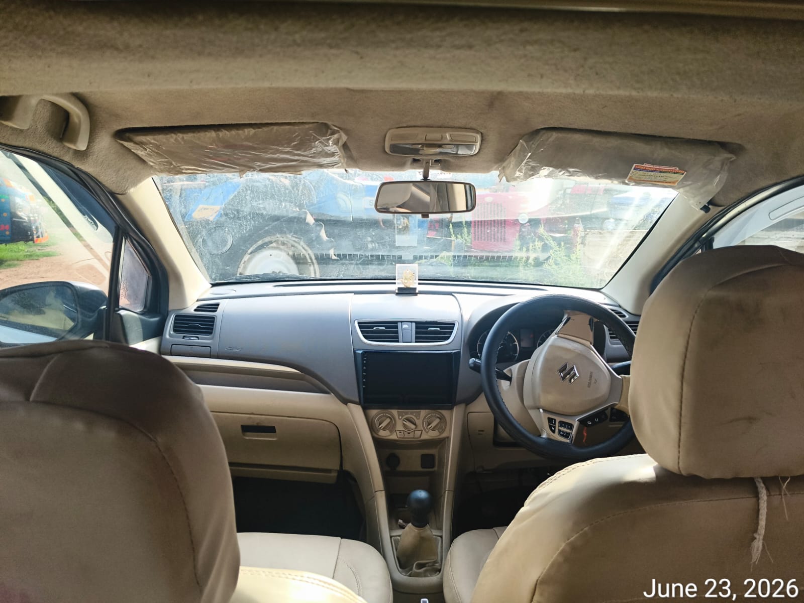 2016 Maruti Suzuki Ertiga VXi MPV 90000 km 9 years for sale in SBBS Stock Yard Eluru — photo 8