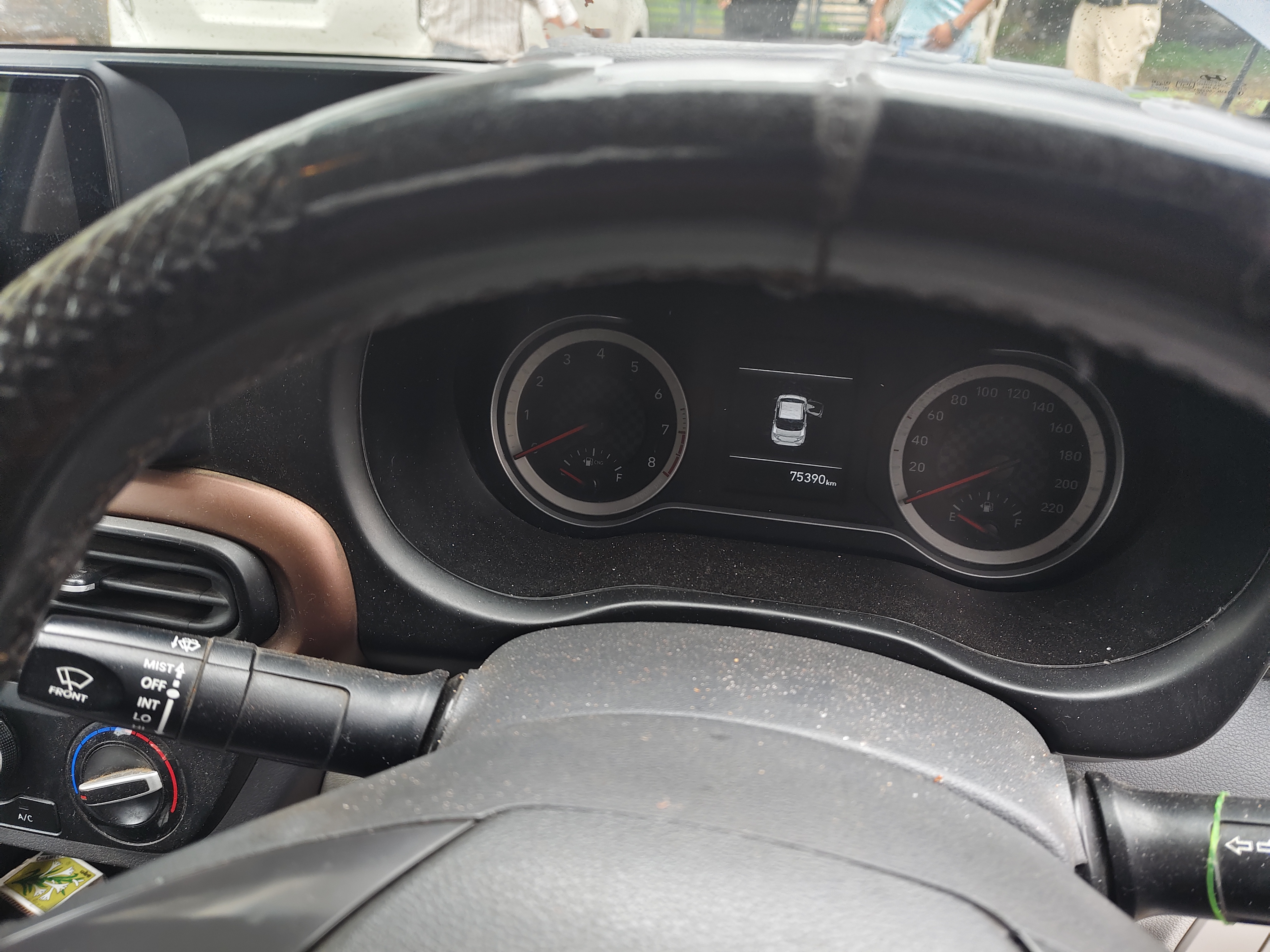 2023 Hyundai Aura SX Plus 1.2 Petrol AMT Sedan 75390 km 2 years for sale in STATE BANK OF INDIA GPO INDORE Indore — photo 3