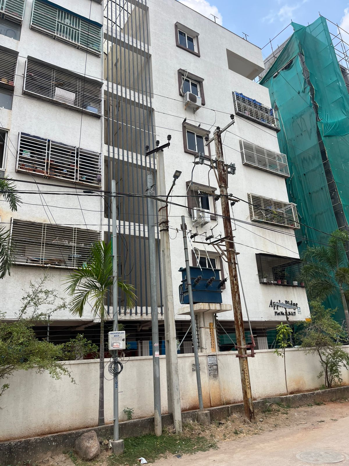 1018 square feet Flat for sale in APPLE RIDGE APARTMENTS, MIYAPUR Hyderabad — photo 4