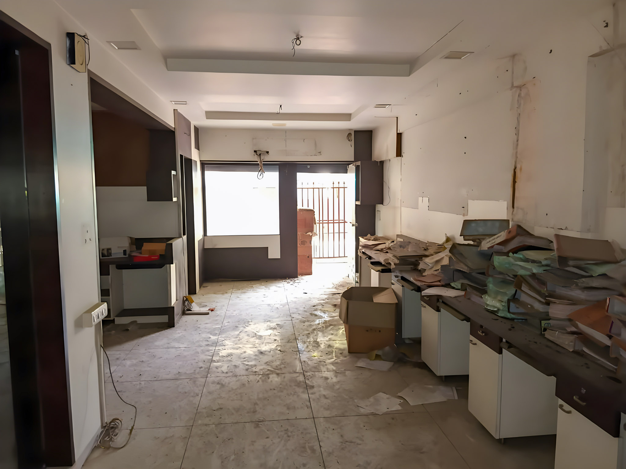 180 square feet Shops for sale in Ahmedabad — photo 18