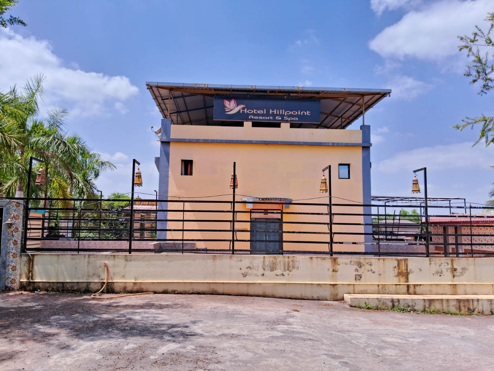 Shops for sale in Devrukh — photo 19