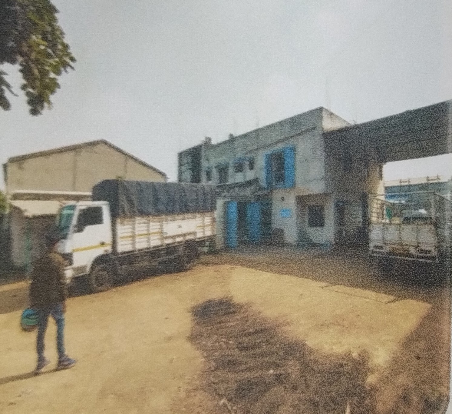Godowns for sale in Nirbhoypur Suri — photo 2