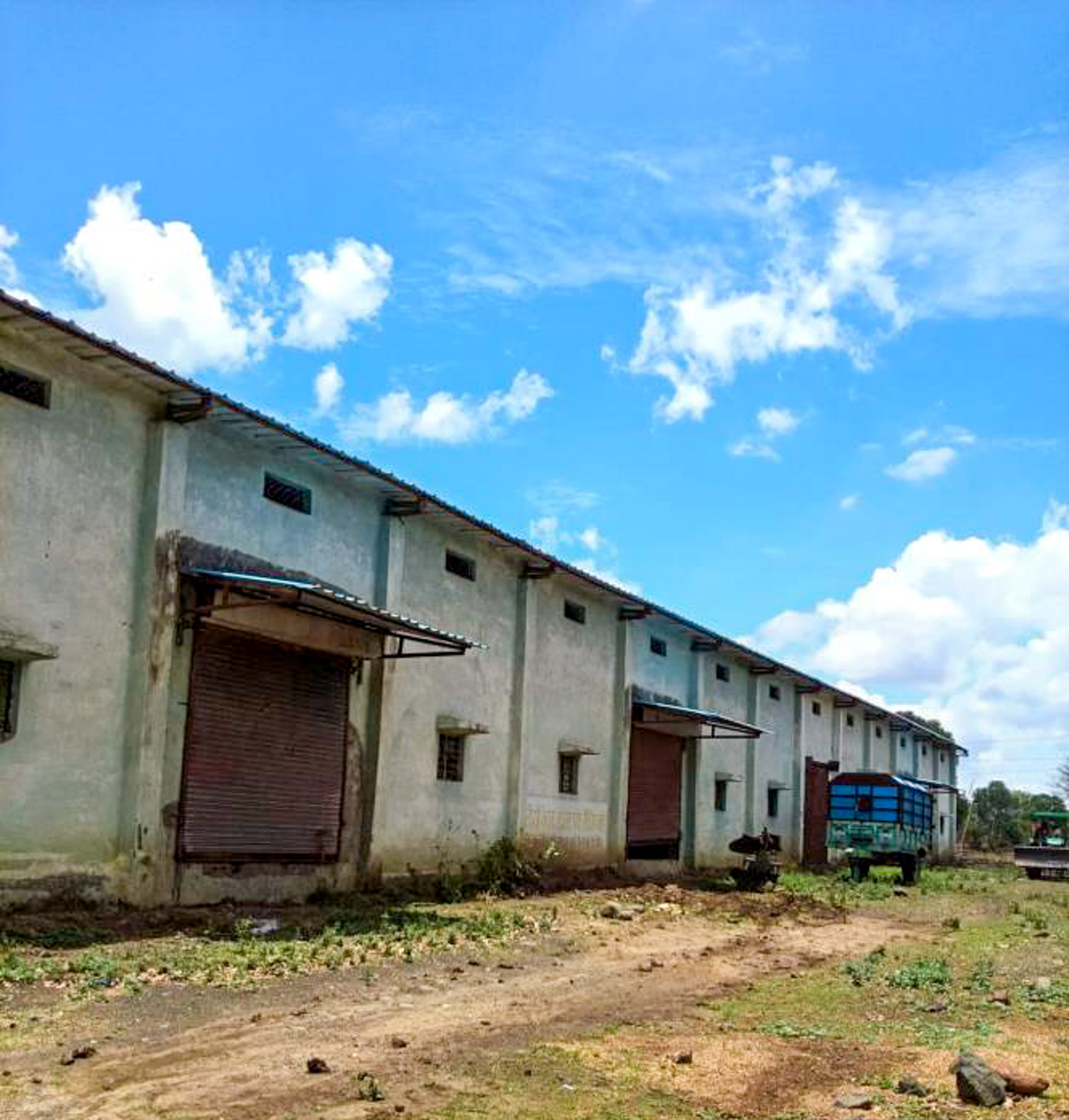 87124 square feet Godowns for sale in VILLAGE-GUNGA Berasia — photo 1
