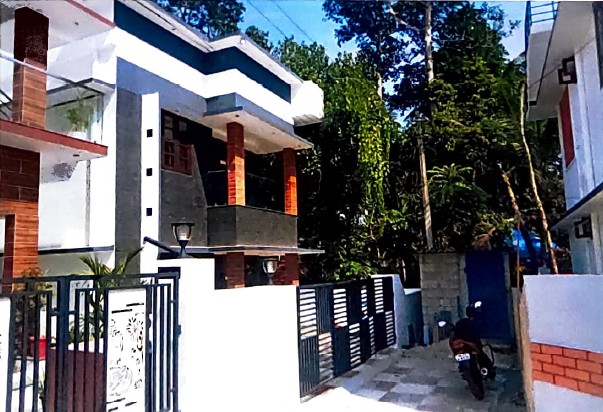 Individual House for sale in Veera Chakra Bhaskaran Nair Nagar Road, Nilam, Ookkode PO Kalliyoor — photo 3