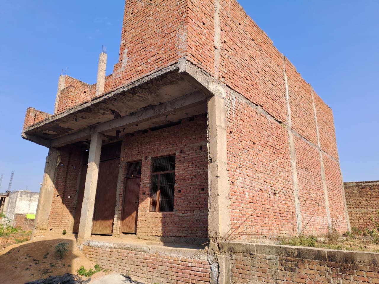 Individual House for sale in Etah — photo 2