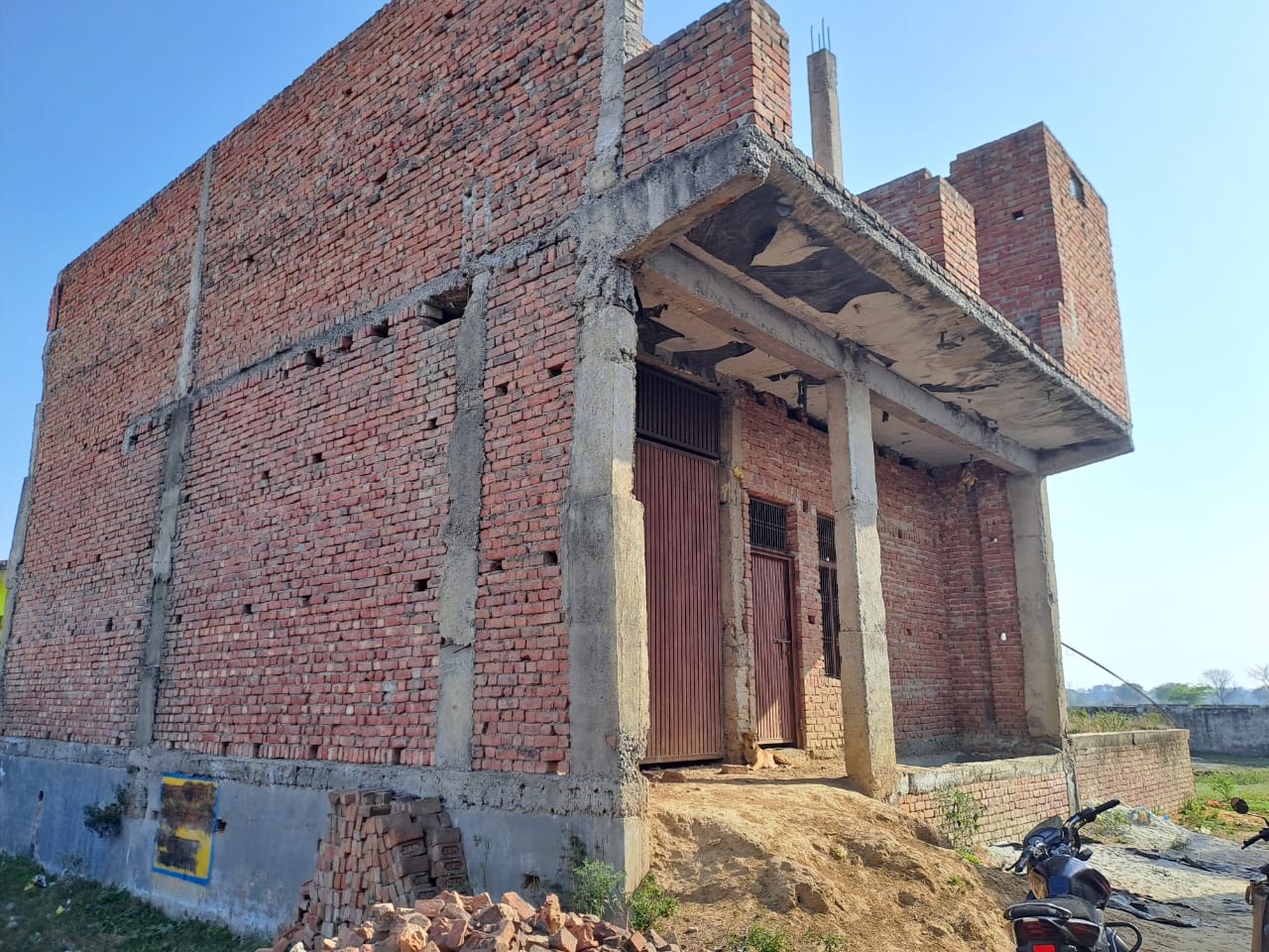 Individual House for sale in Etah — photo 6