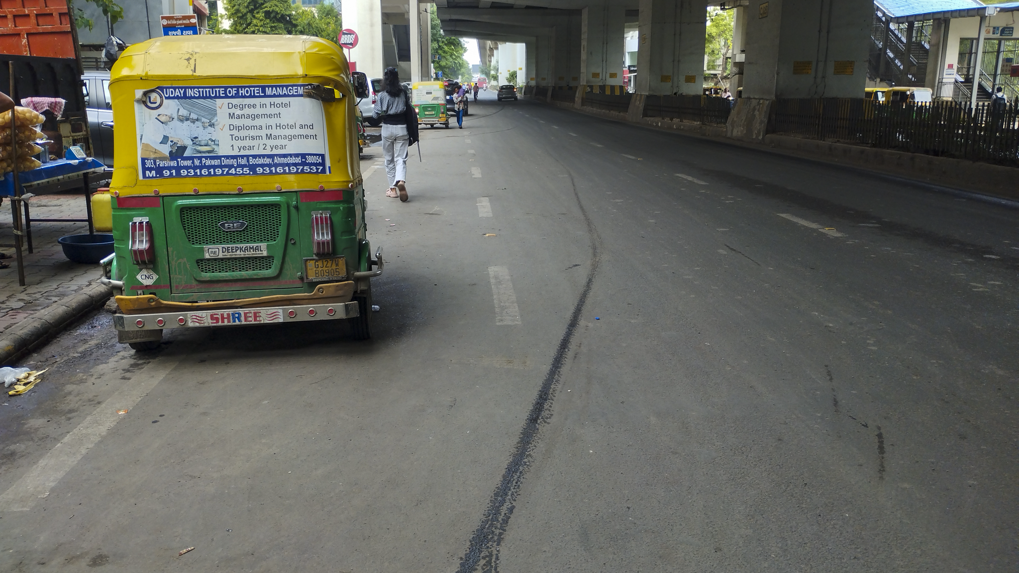 656 square feet Flat for sale in Ahmedabad — photo 4