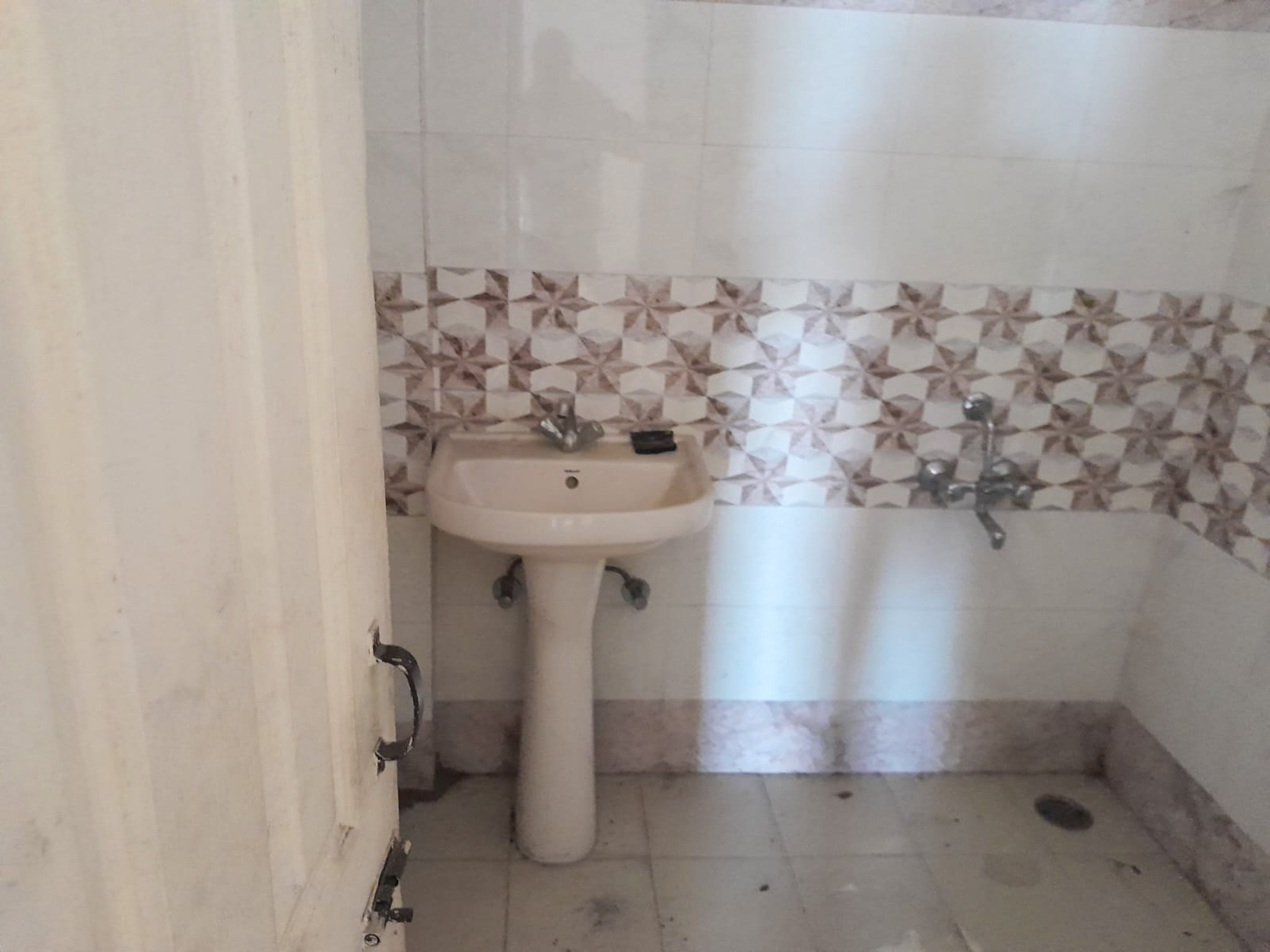 1000 square feet Flat for sale in Sahnewal — photo 10