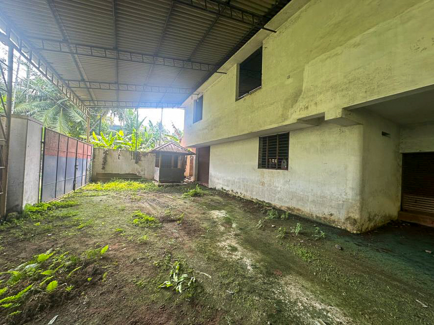 1440 square meter Godowns for sale in FEROKE Feroke — photo 4